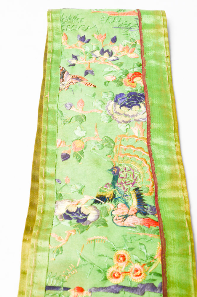 Chinese Late Qing Dynasty Silk Embroidered Belt