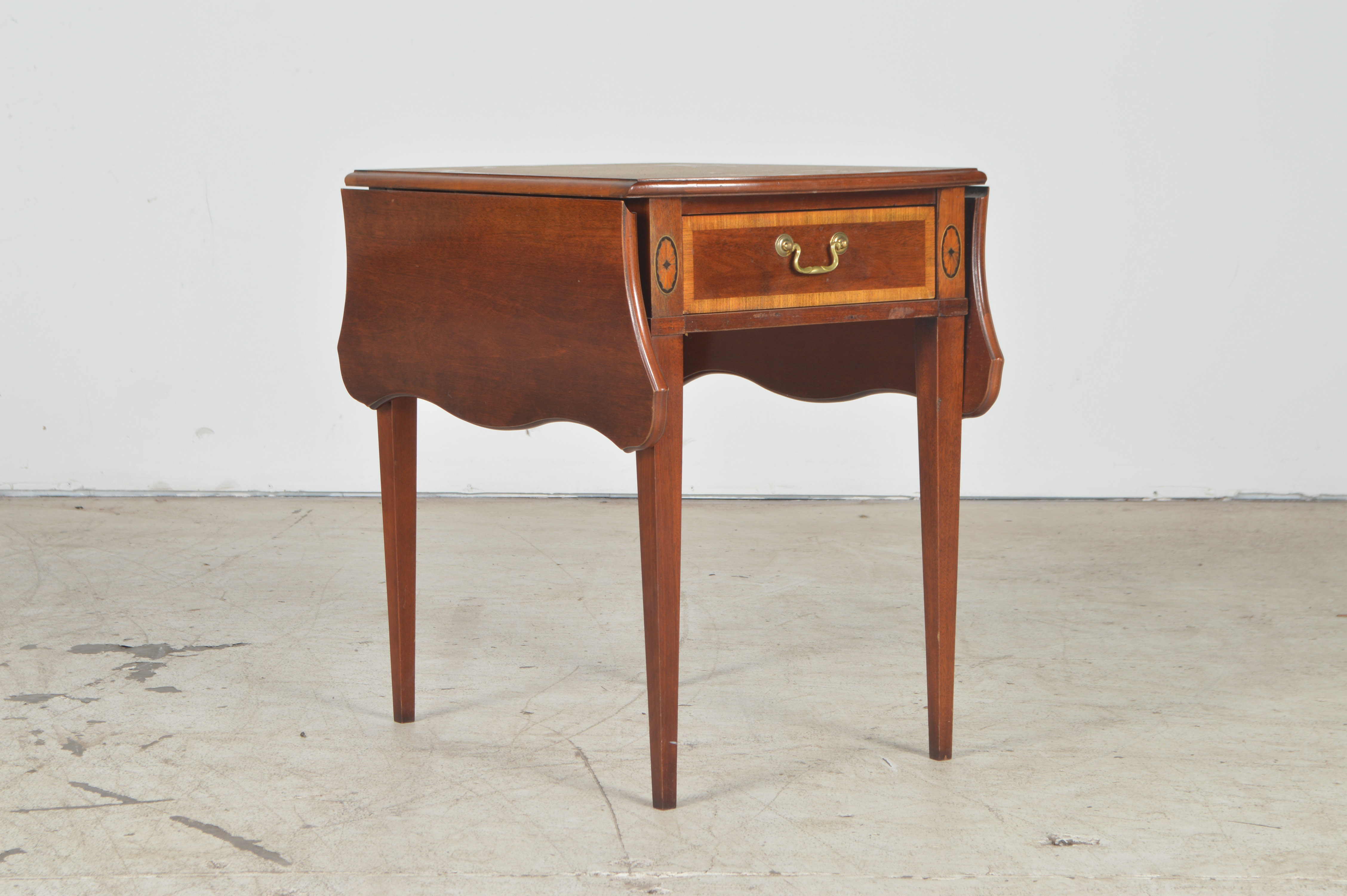 Thomasville Hepplewhite-Style Side Table