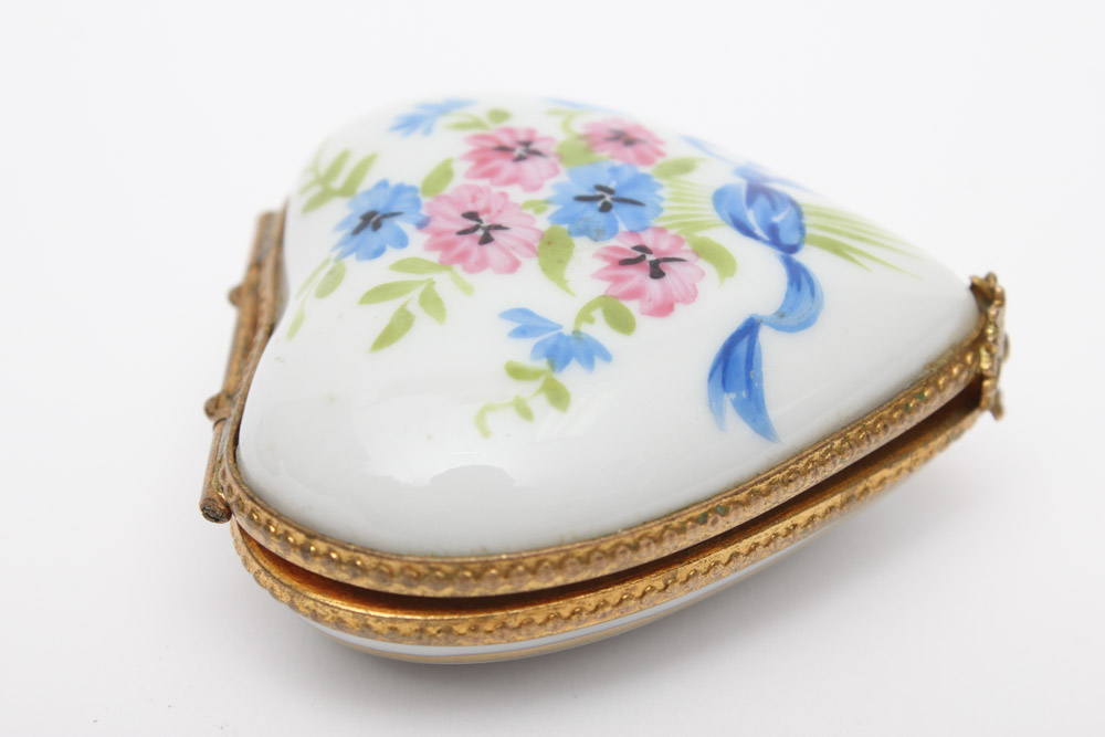 Pair of Sara Paloma Vases