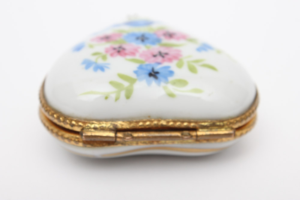 Pair of Sara Paloma Vases