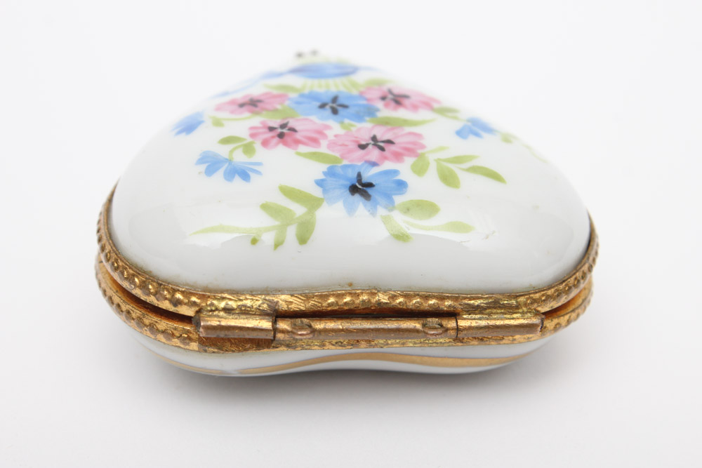 Pair of Sara Paloma Vases