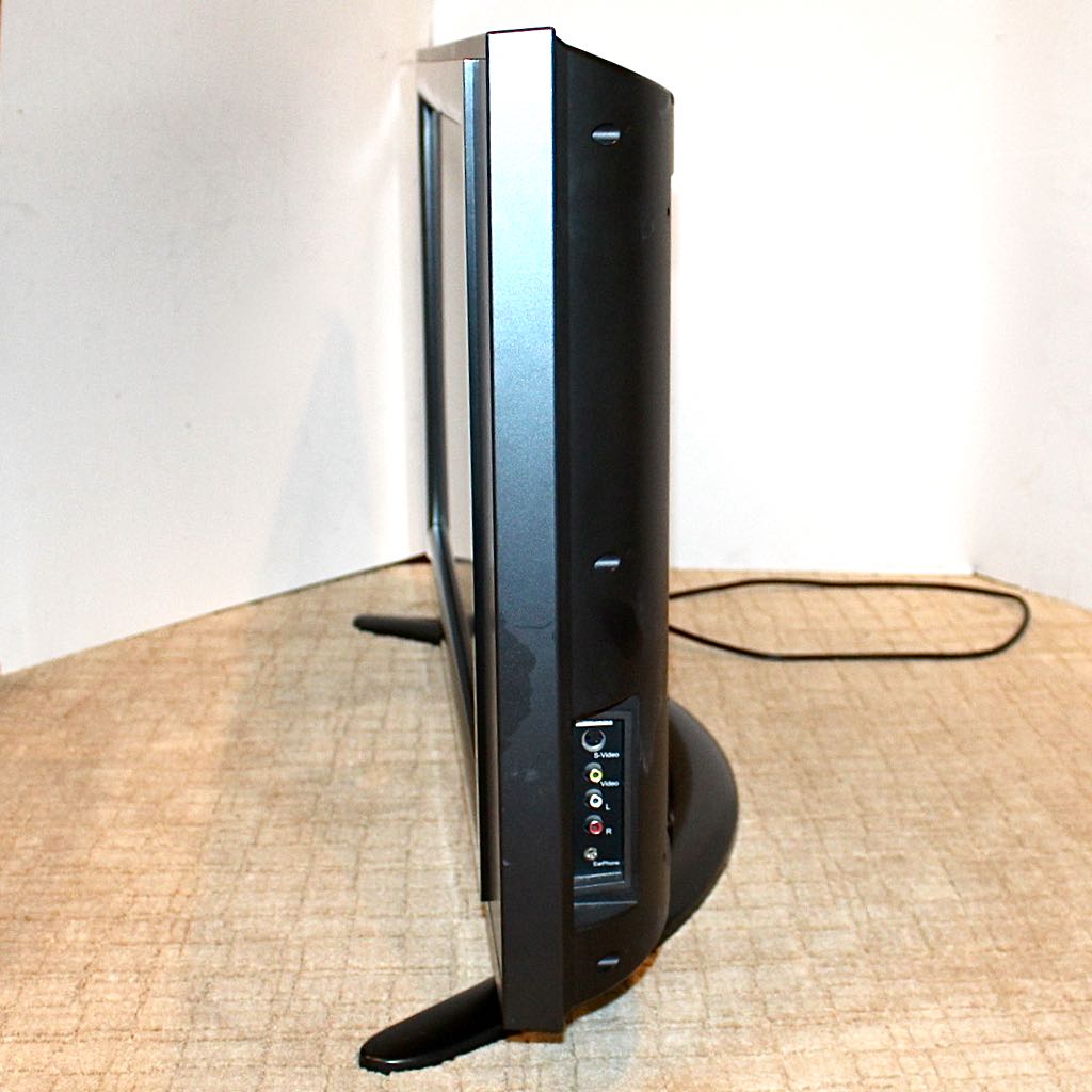 Syntax Olevia 32" Widescreen HD-Ready LCD Television