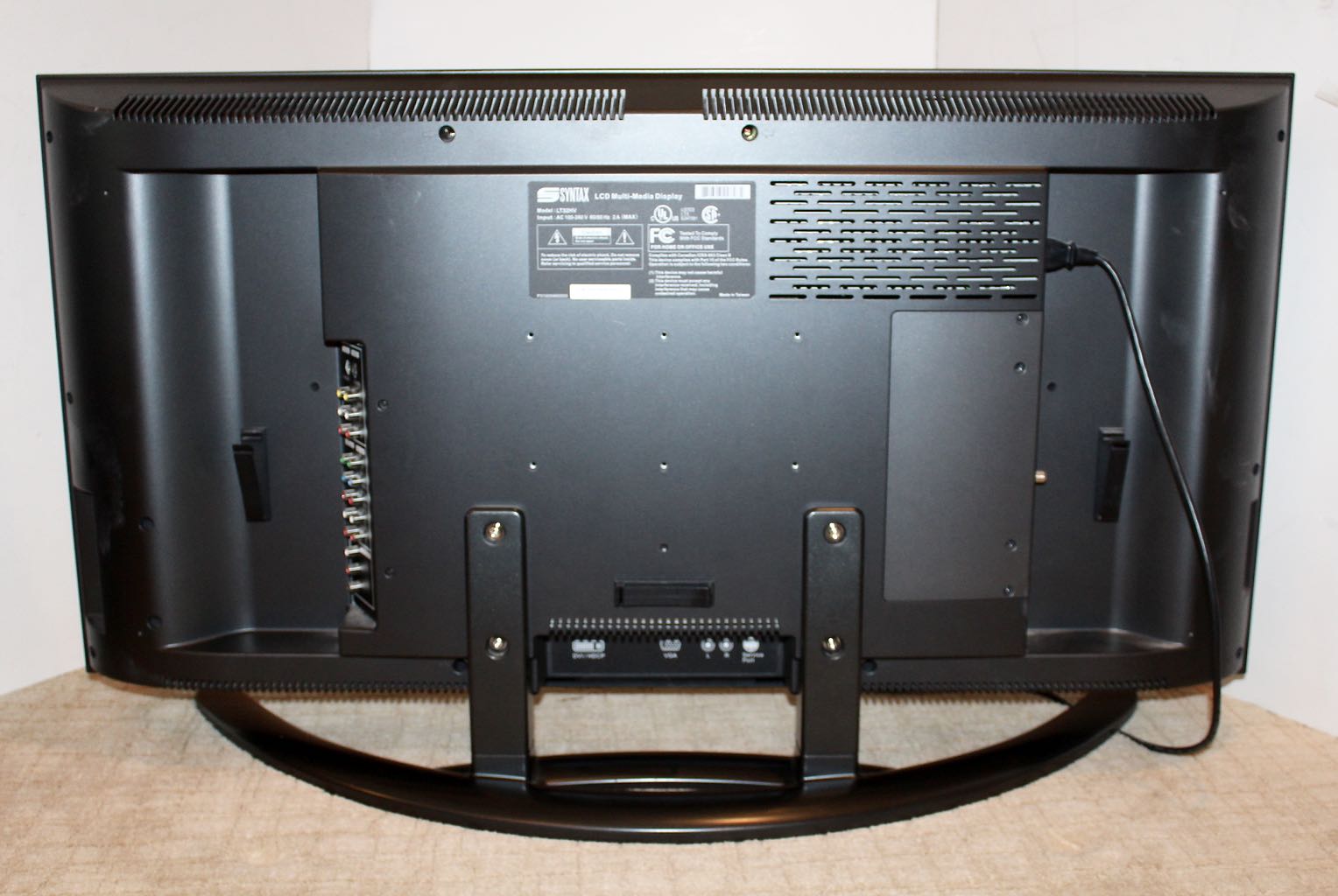 Syntax Olevia 32" Widescreen HD-Ready LCD Television