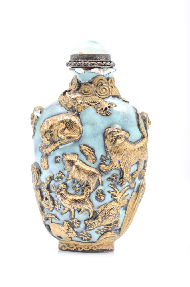 Antique Chinese Porcelain Snuff Bottle