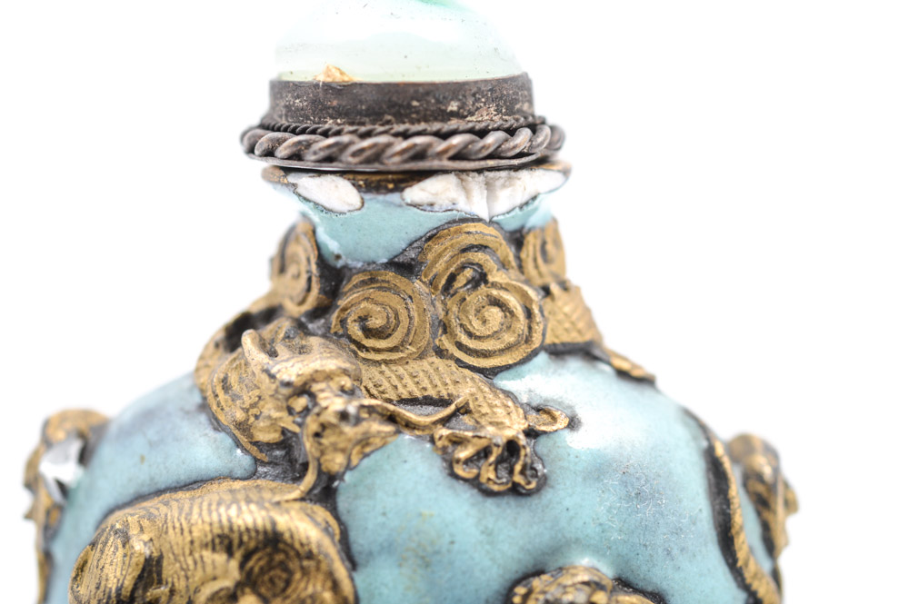 Antique Chinese Porcelain Snuff Bottle