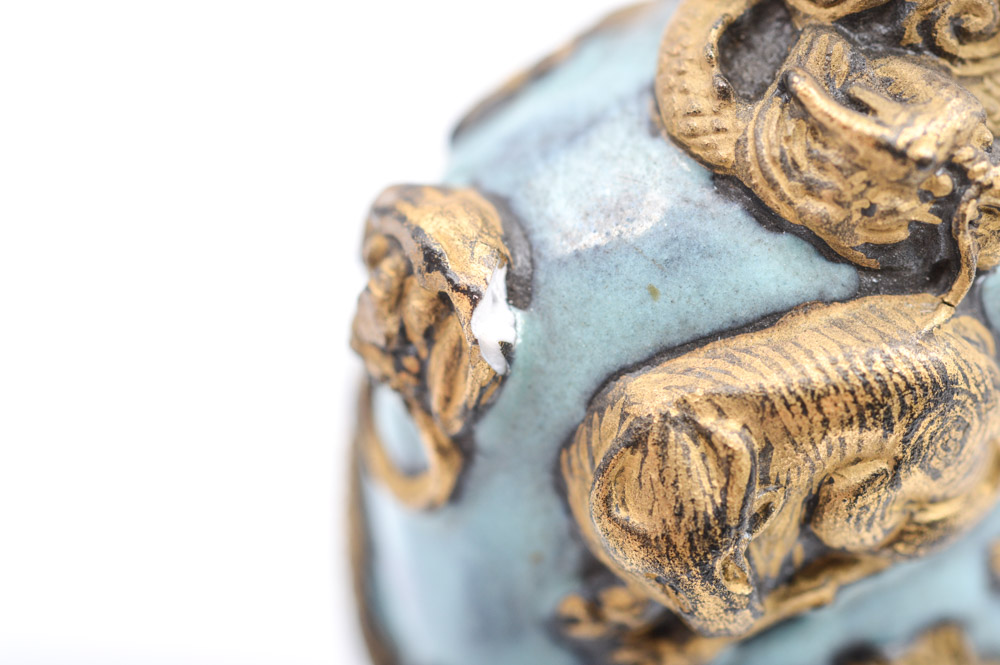 Antique Chinese Porcelain Snuff Bottle