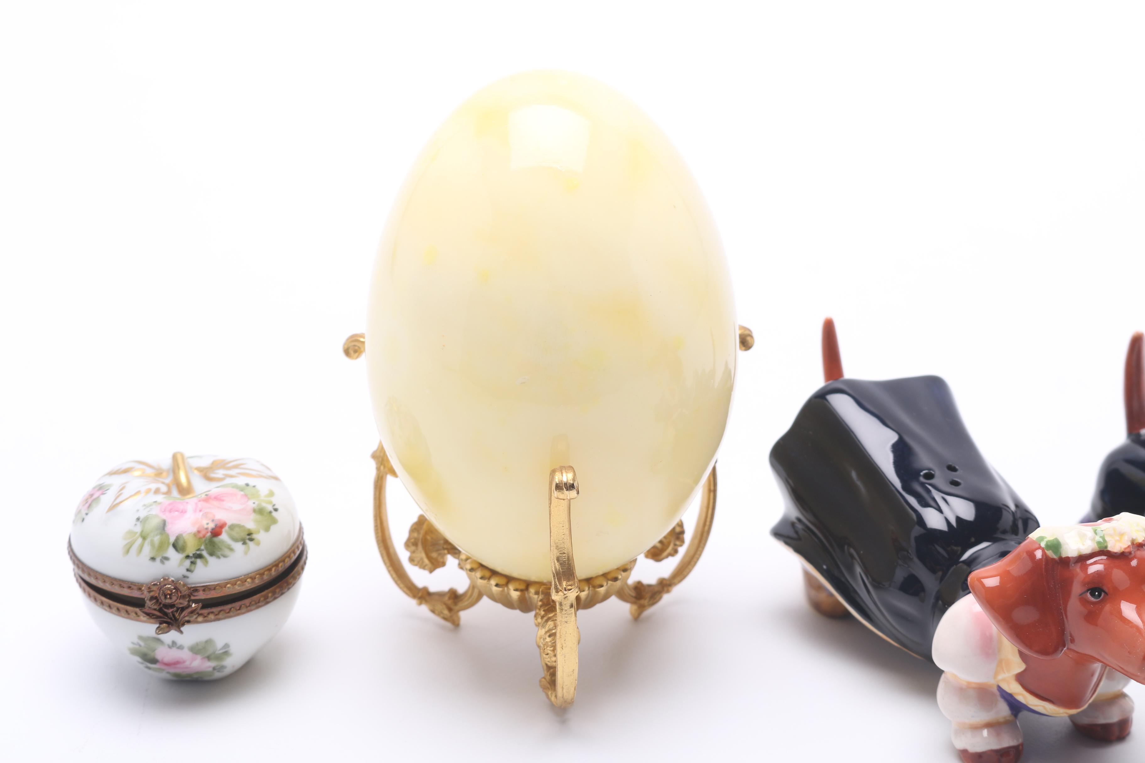 Alabaster Egg and Ceramic Décor