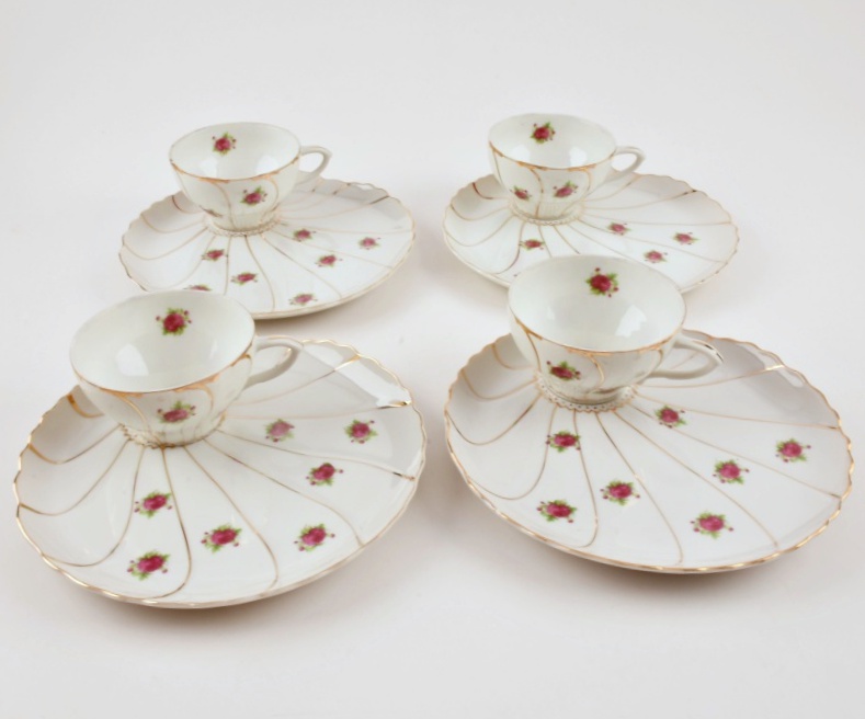 Luncheon Cups and Plates