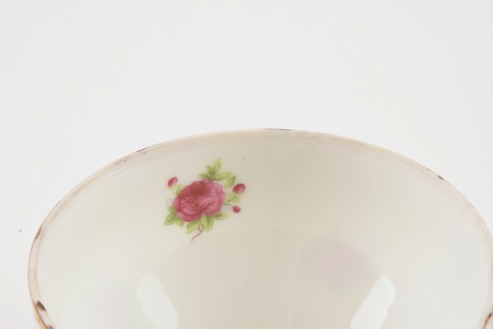 Luncheon Cups and Plates