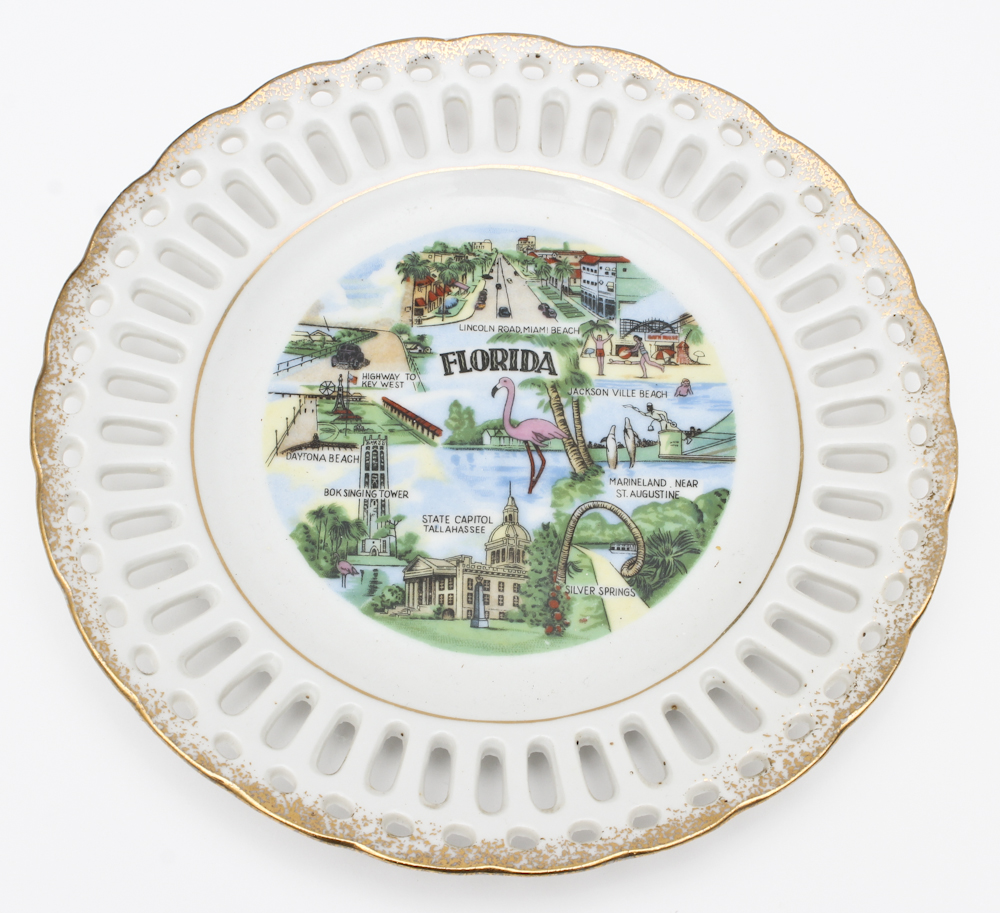 Collection of American States Collectible Plates