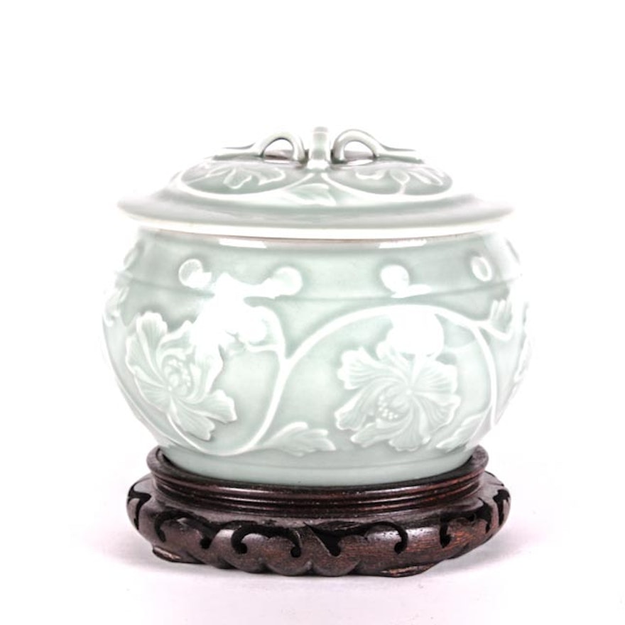 Chinese Longquan Celadon Peony Kamcheng Lidded Bowl