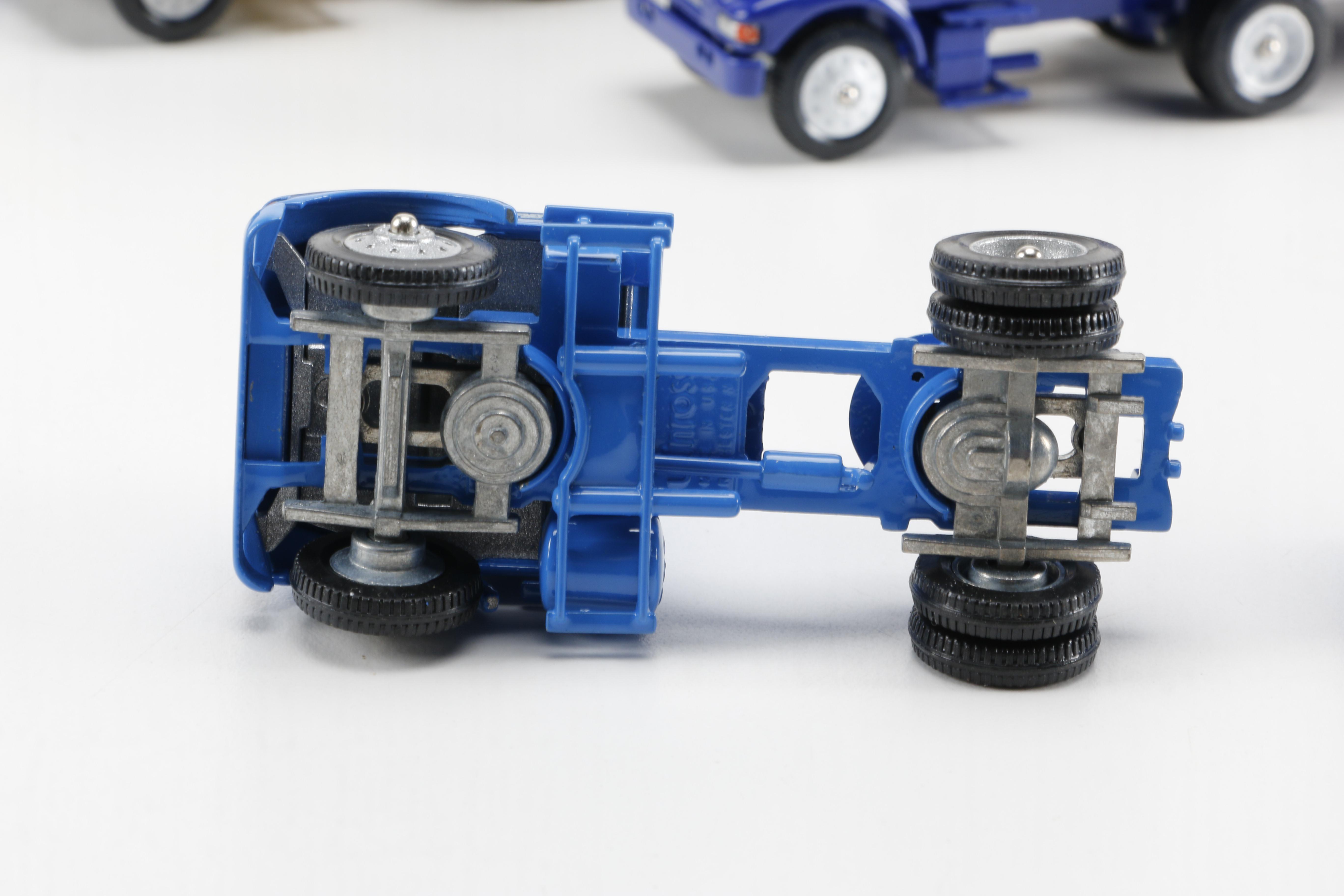 5 Beer Themed Winross Trucks