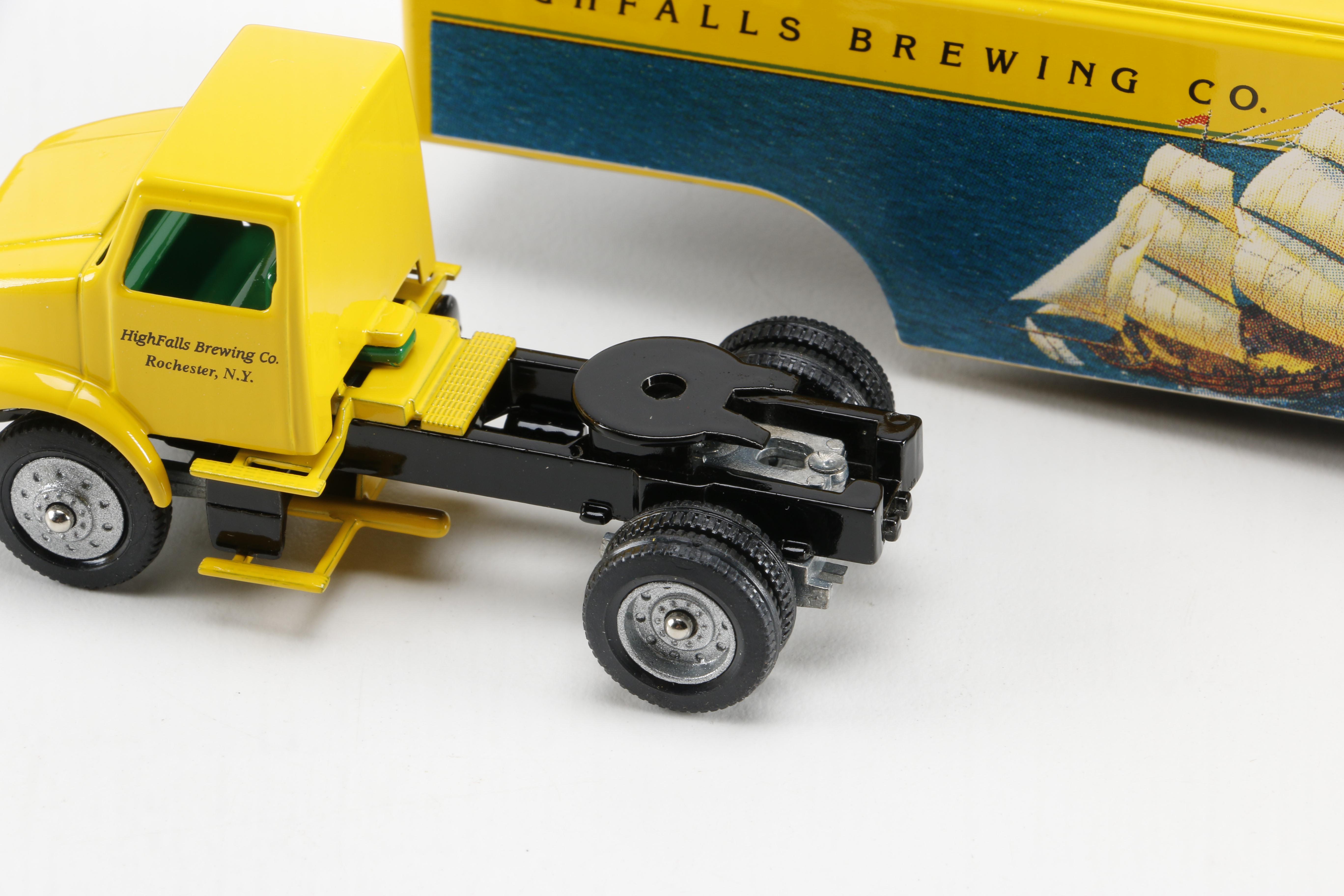 5 Beer Themed Winross Trucks