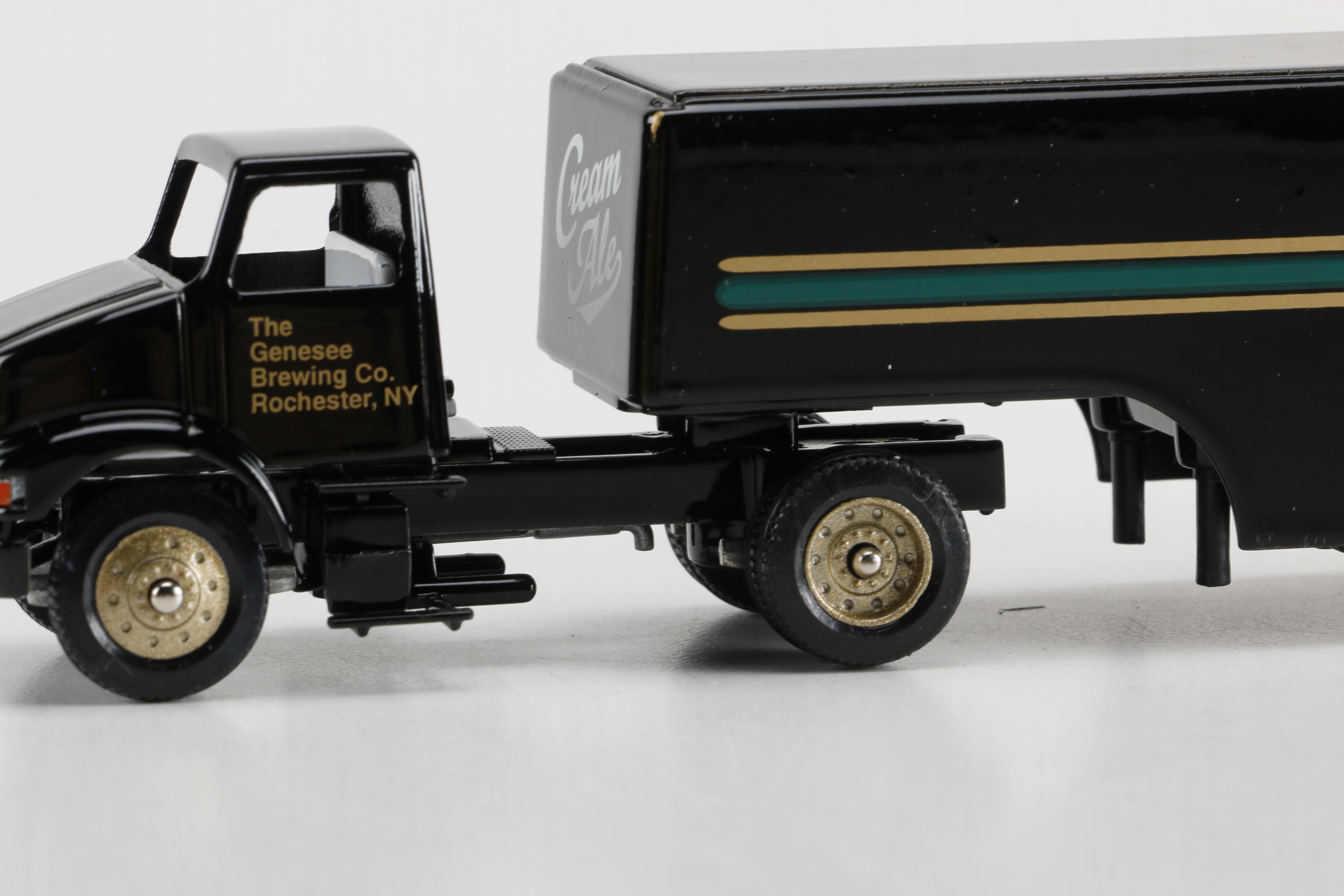 5 Beer Themed Winross Trucks
