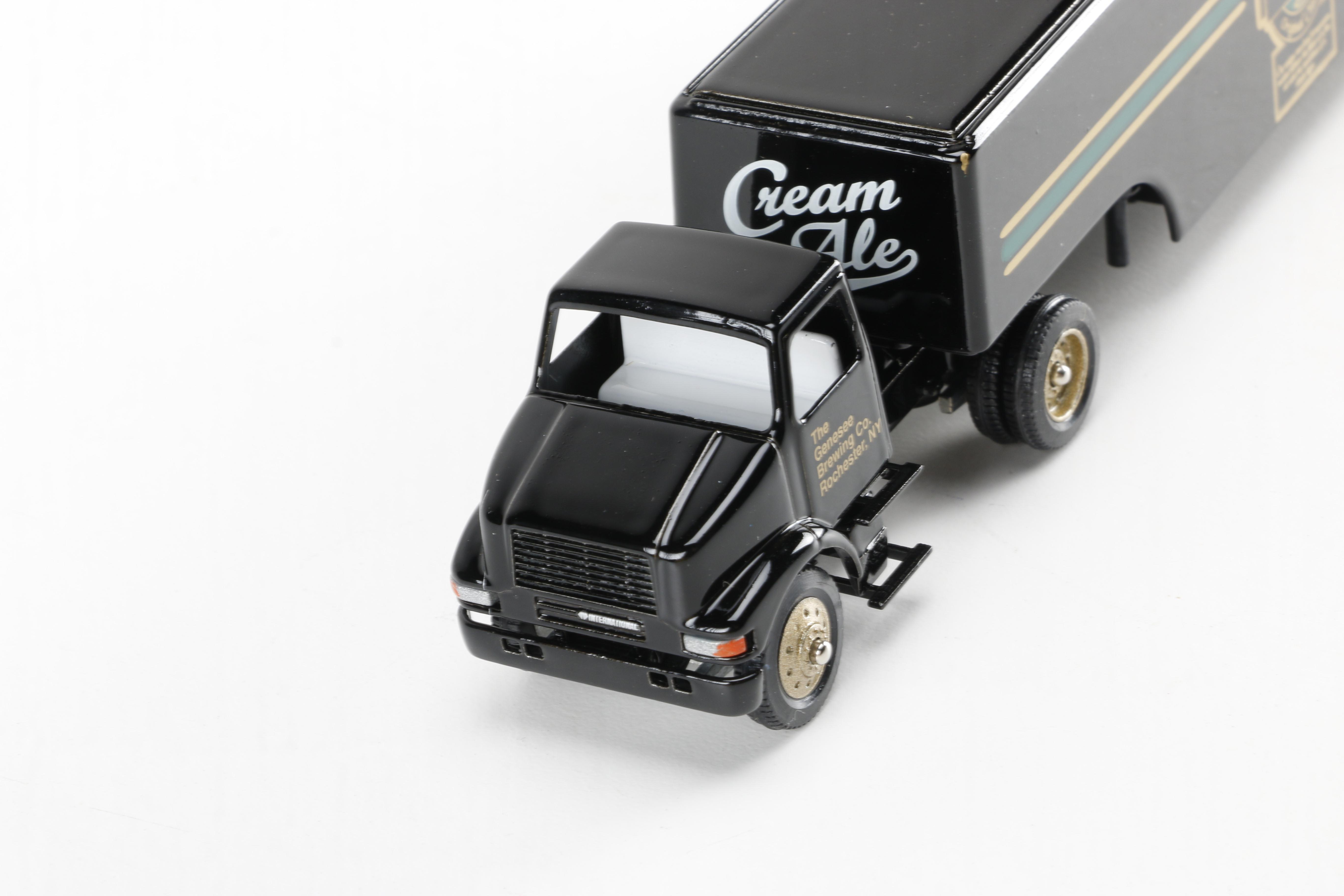 5 Beer Themed Winross Trucks