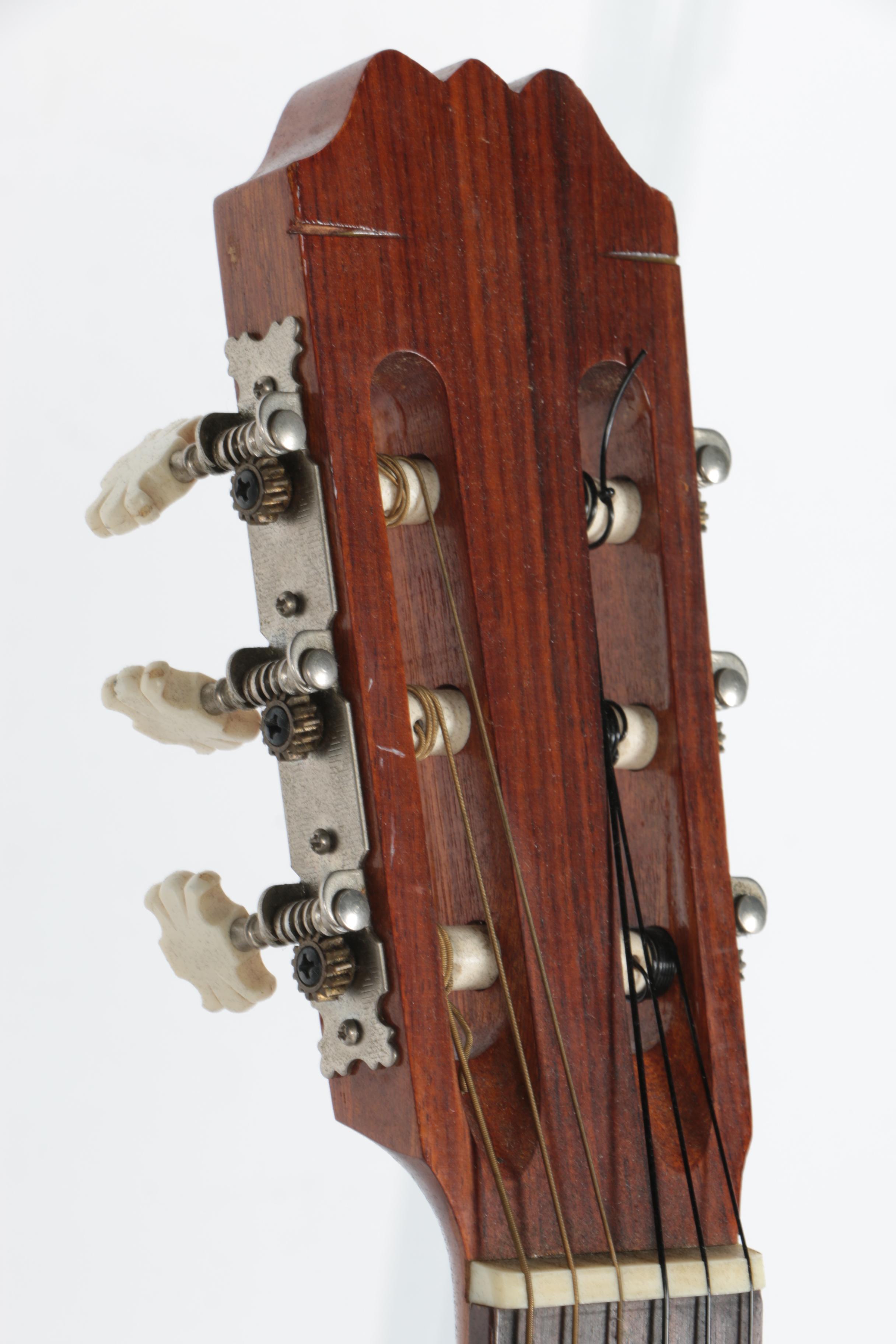 Aria Concert Classical Style Guitar and Case