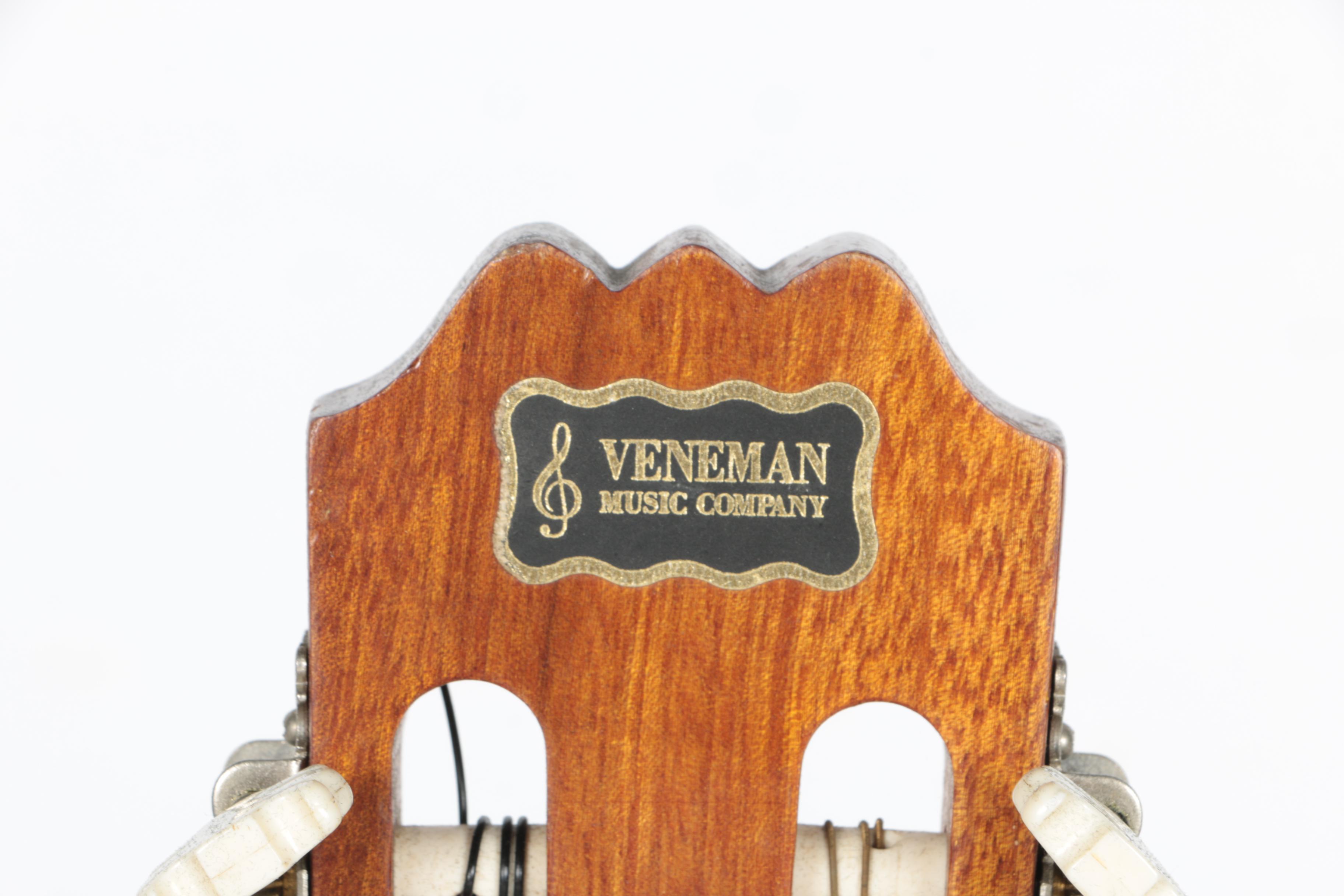 Aria Concert Classical Style Guitar and Case