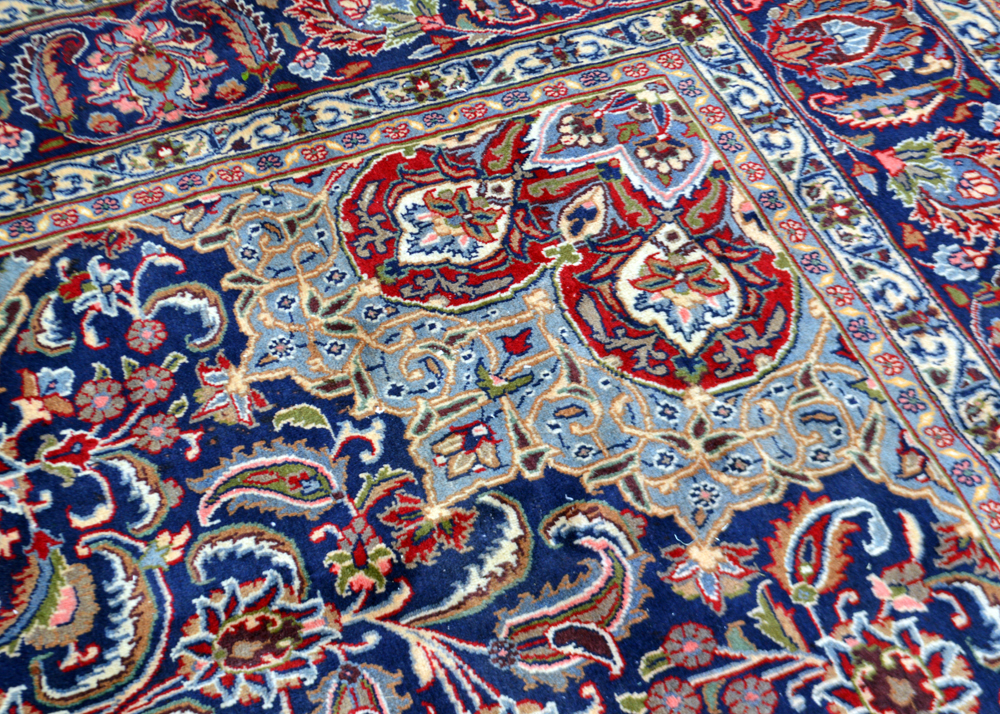 Early 20th Century Hand-Knotted Persian Isfahan Area Rug