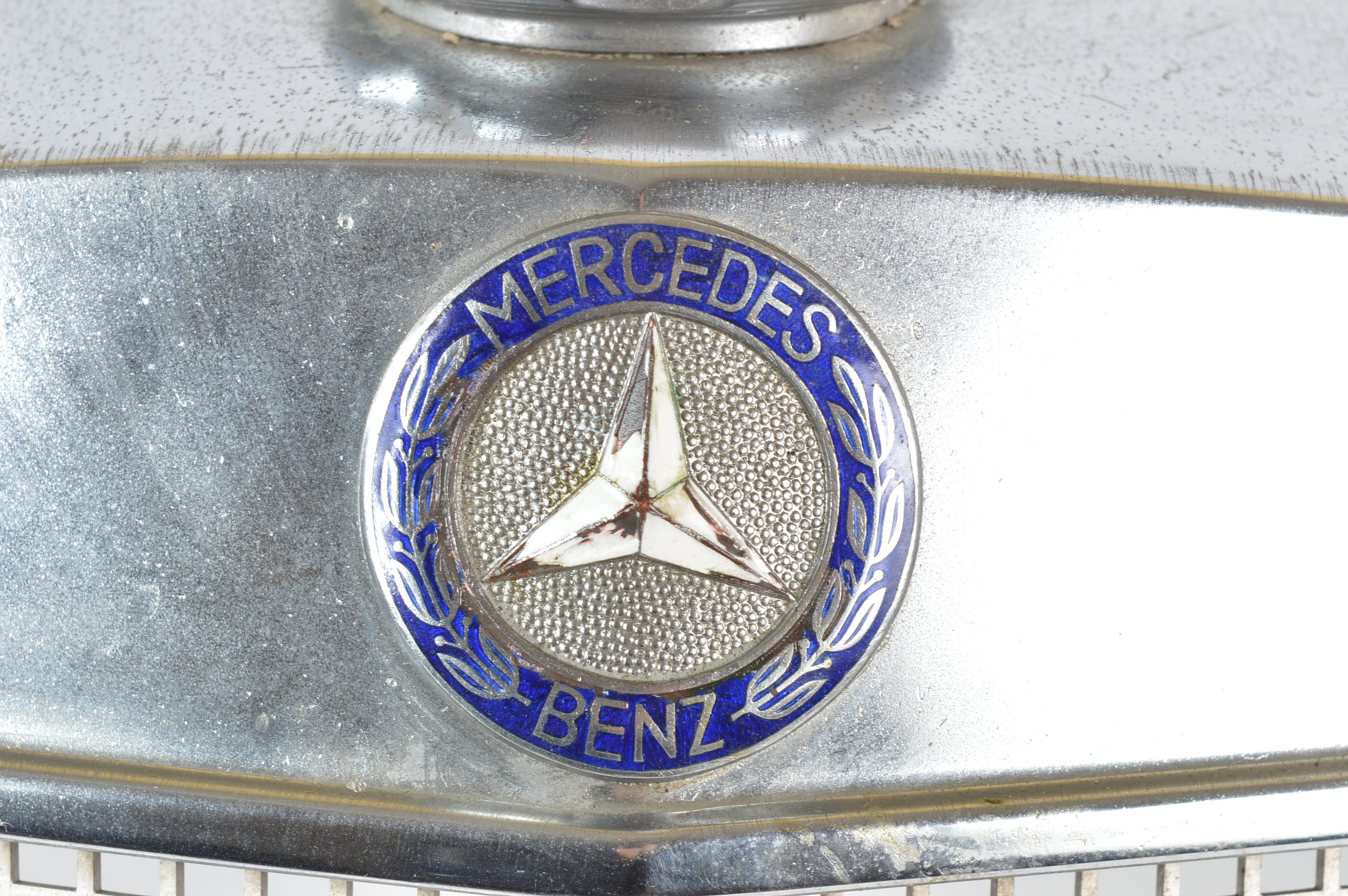 Classic Mercedes-Benz Front Grill