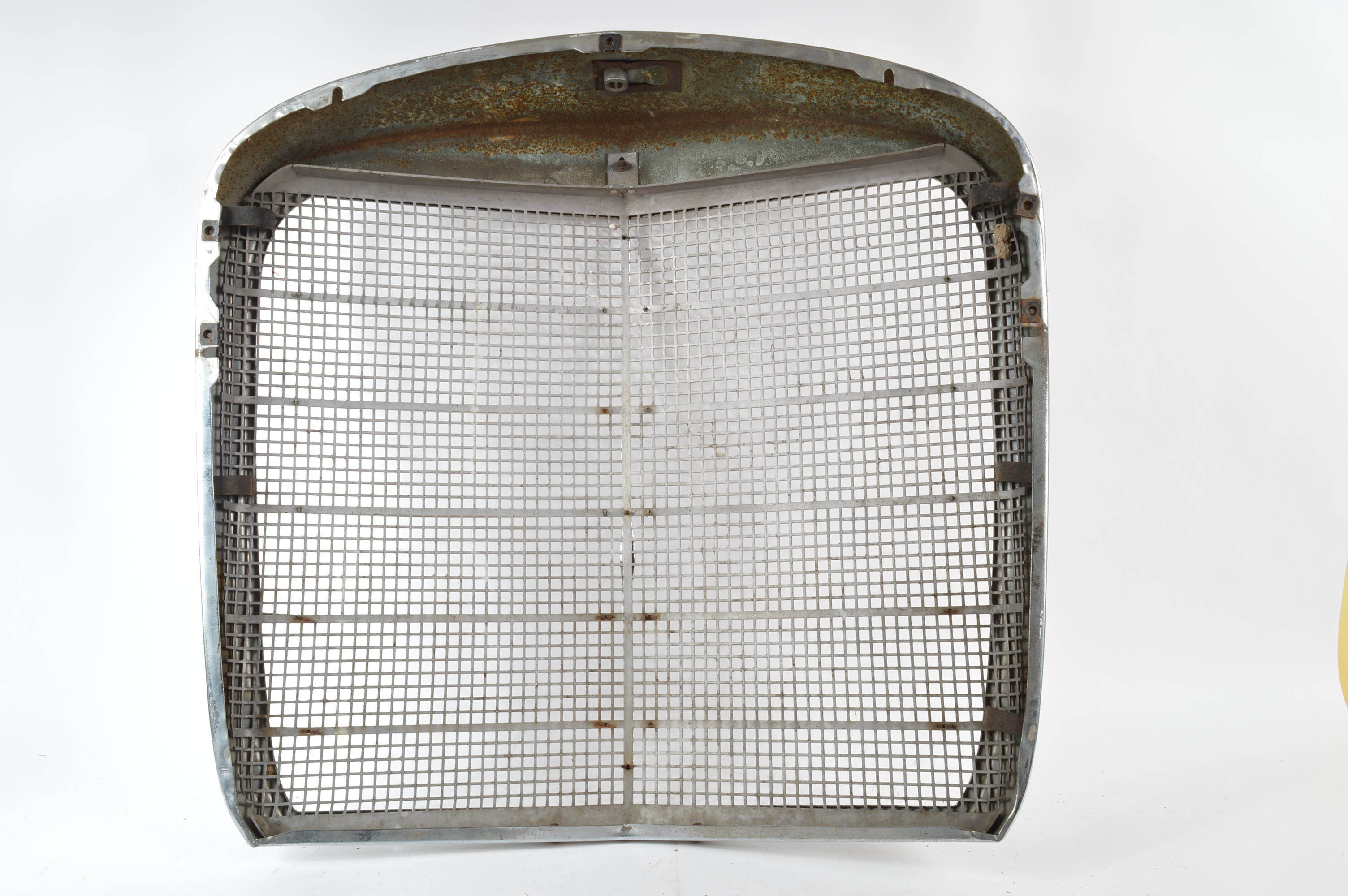 Classic Mercedes-Benz Front Grill