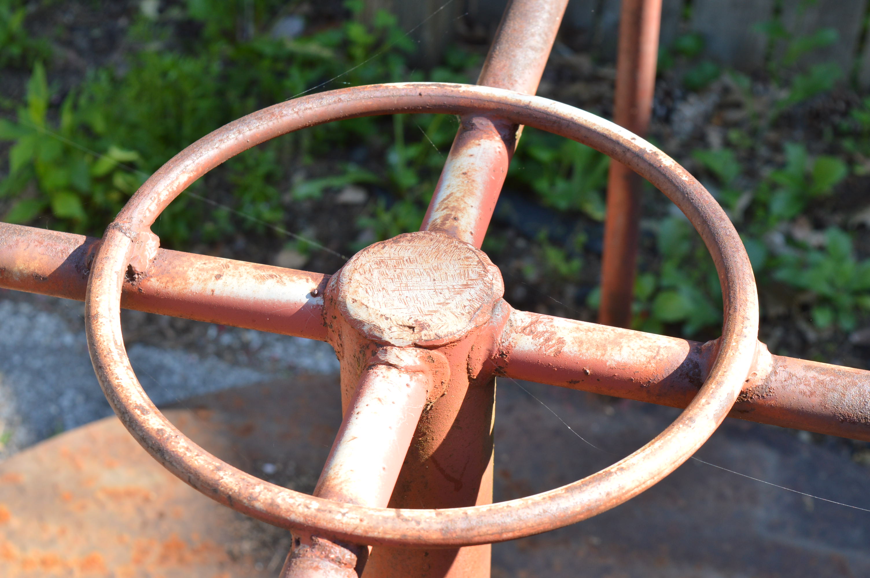Outdoor Metal Children's Merry-Go-Round