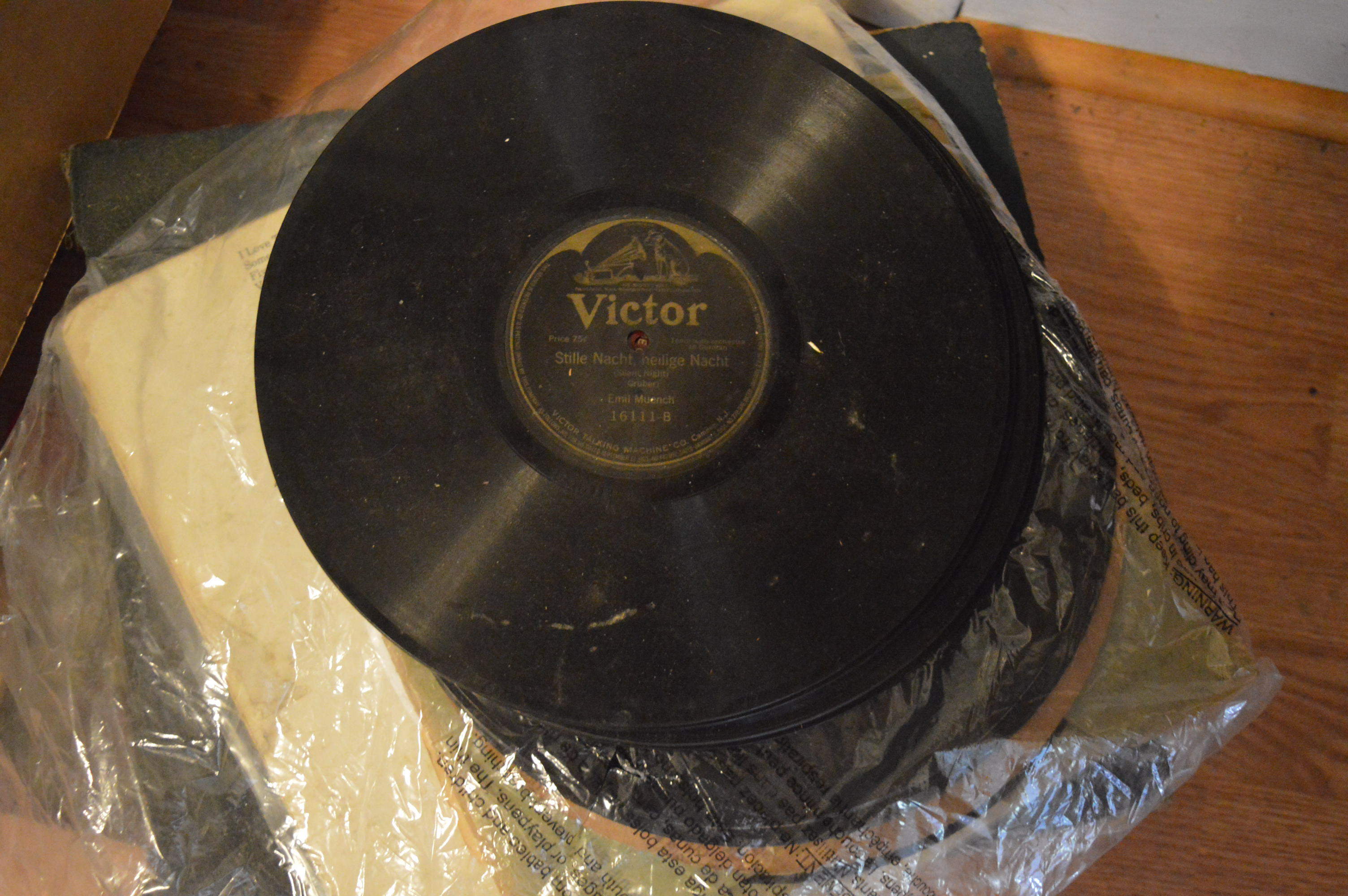 Antique Sonora Phonograph and Records