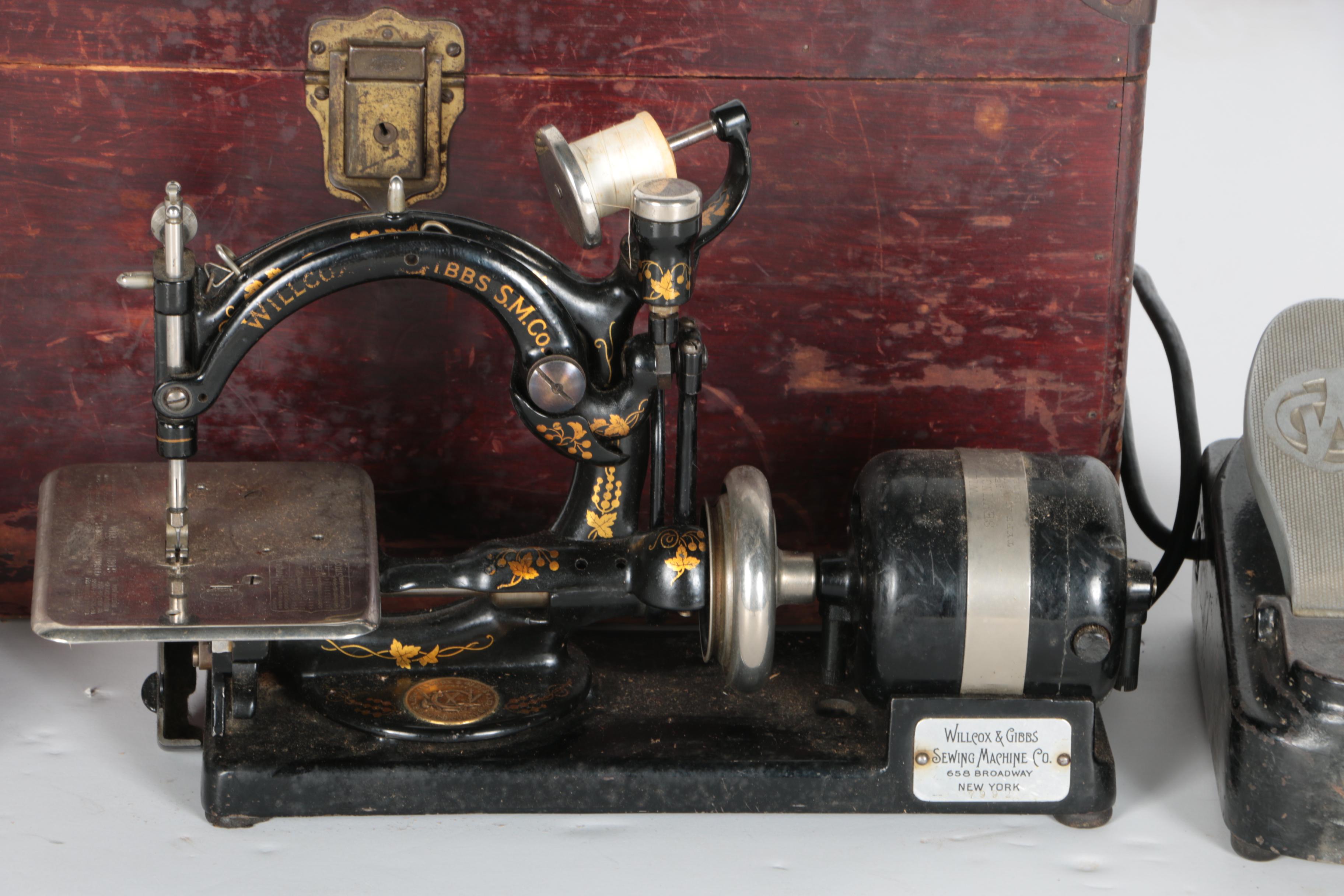 Vintage Wilcox & Gibbs Sewing Machine With Westinghouse Motor Base