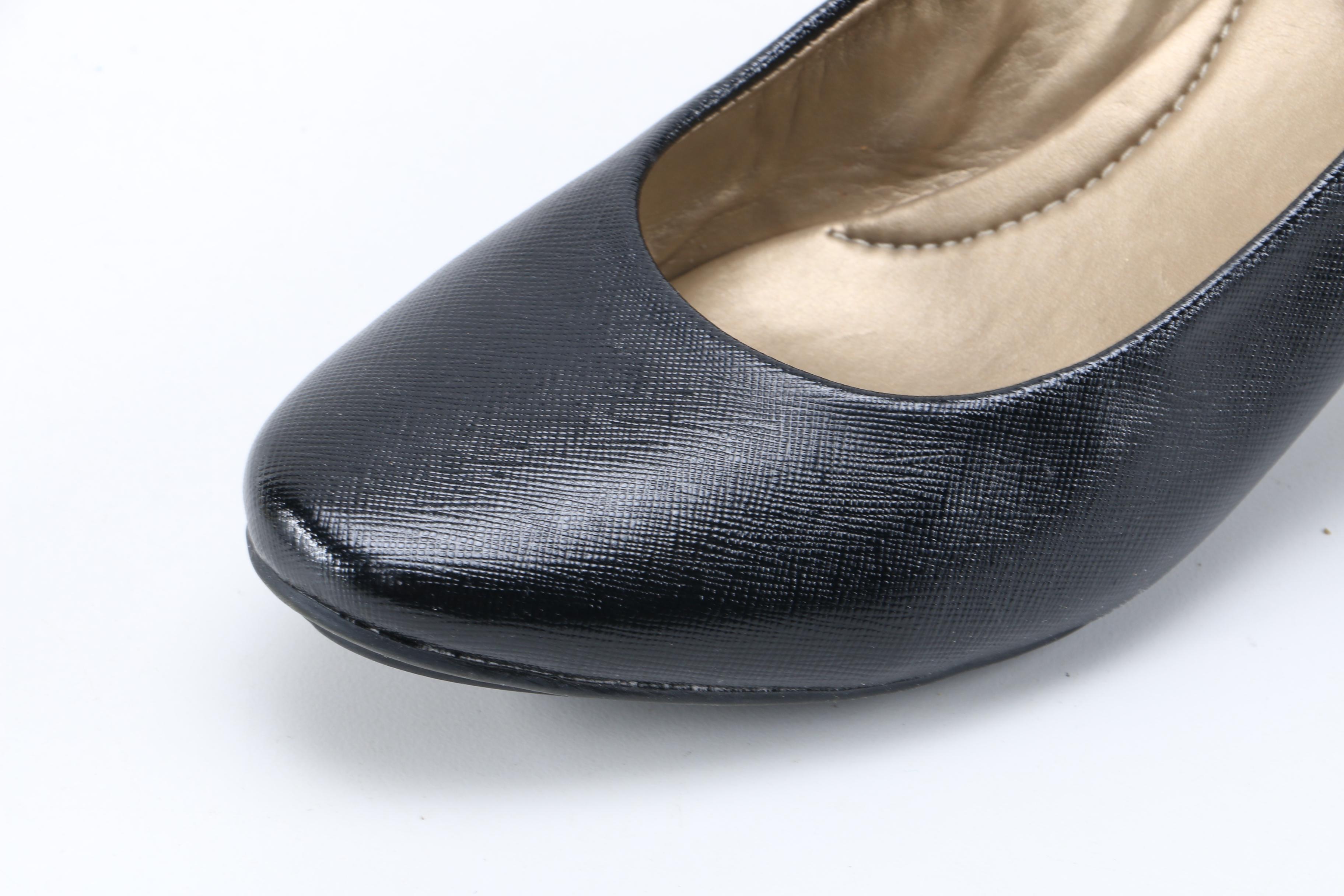 Women's Footware Including Clarks Artisan