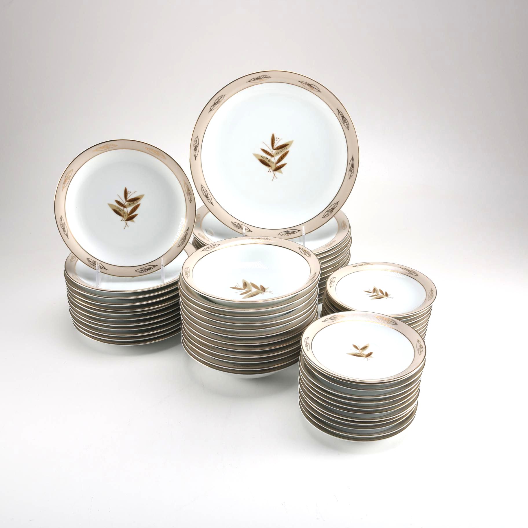 Noritake "Fontana" Dining Set