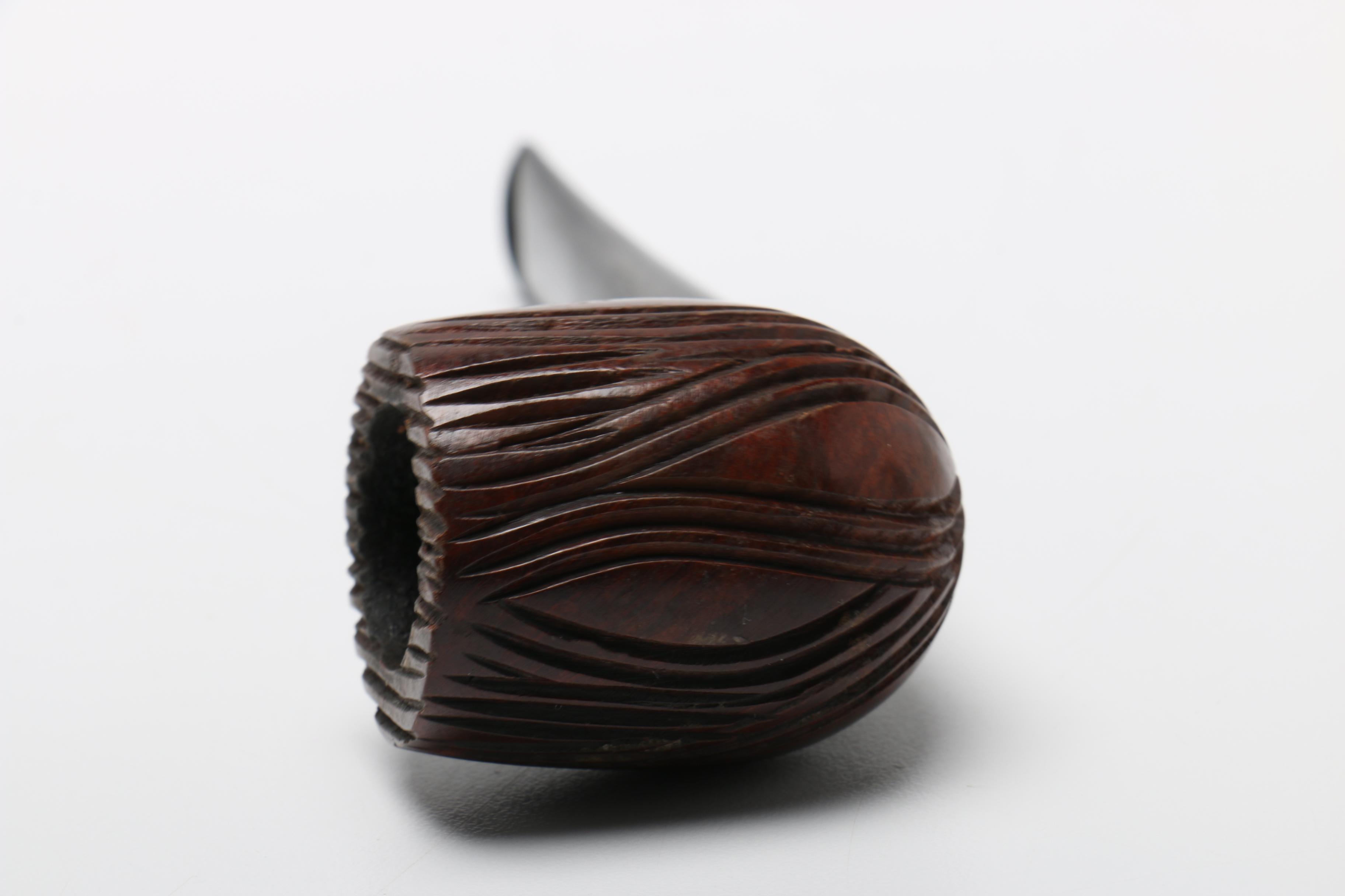 Pipes And Pipe Stand With Jar