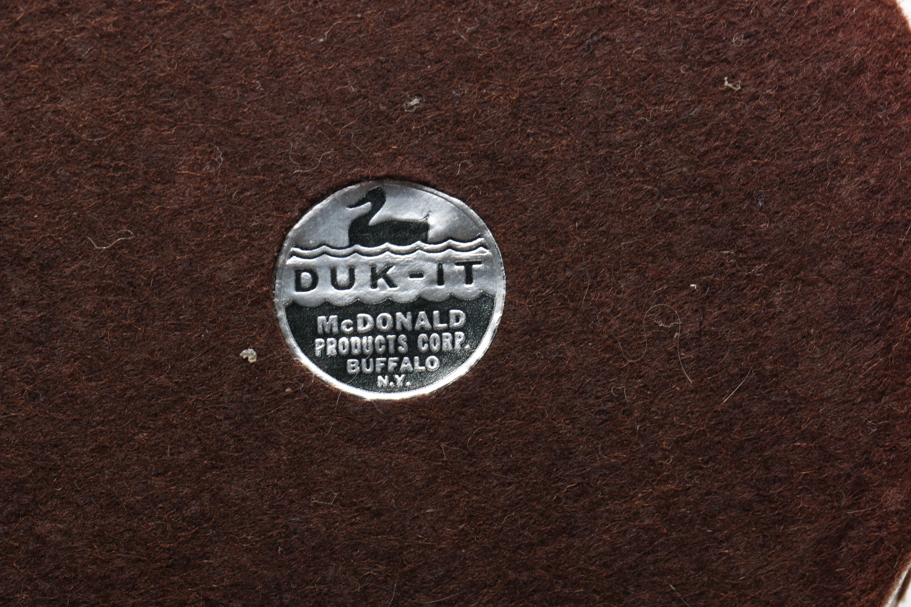 Pipes And Pipe Stand With Jar