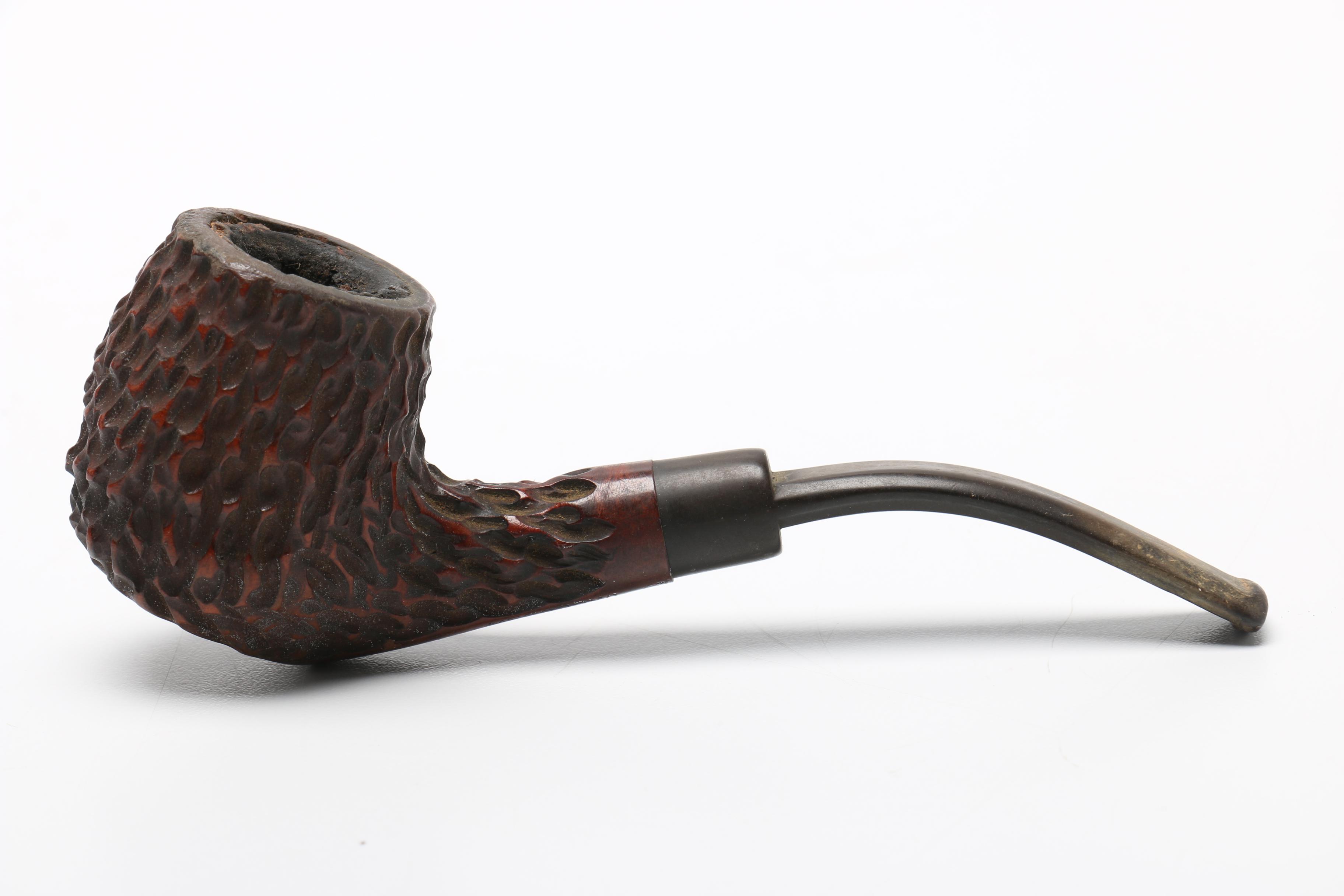 Pipes And Pipe Stand With Jar