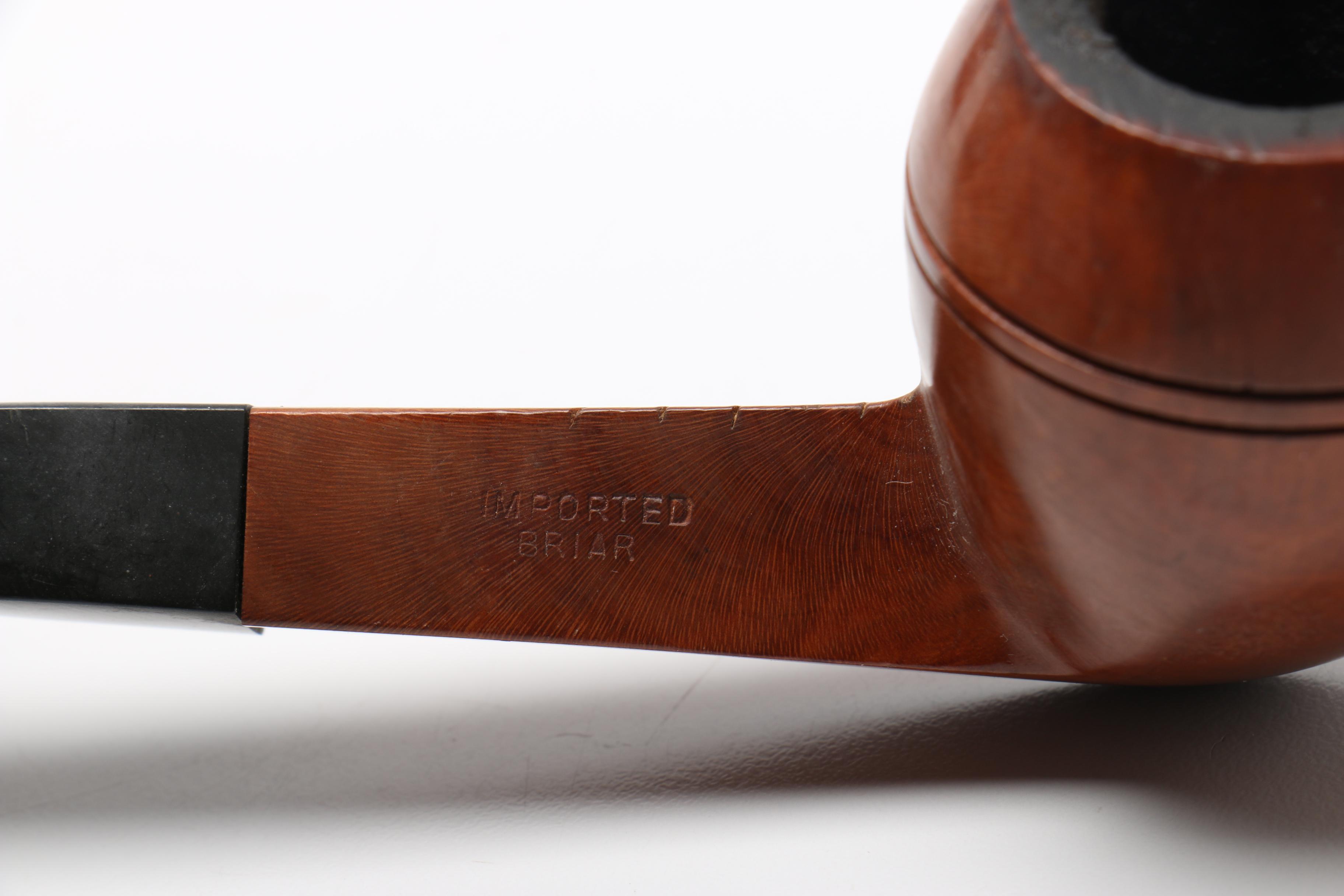 Pipes And Pipe Stand With Jar