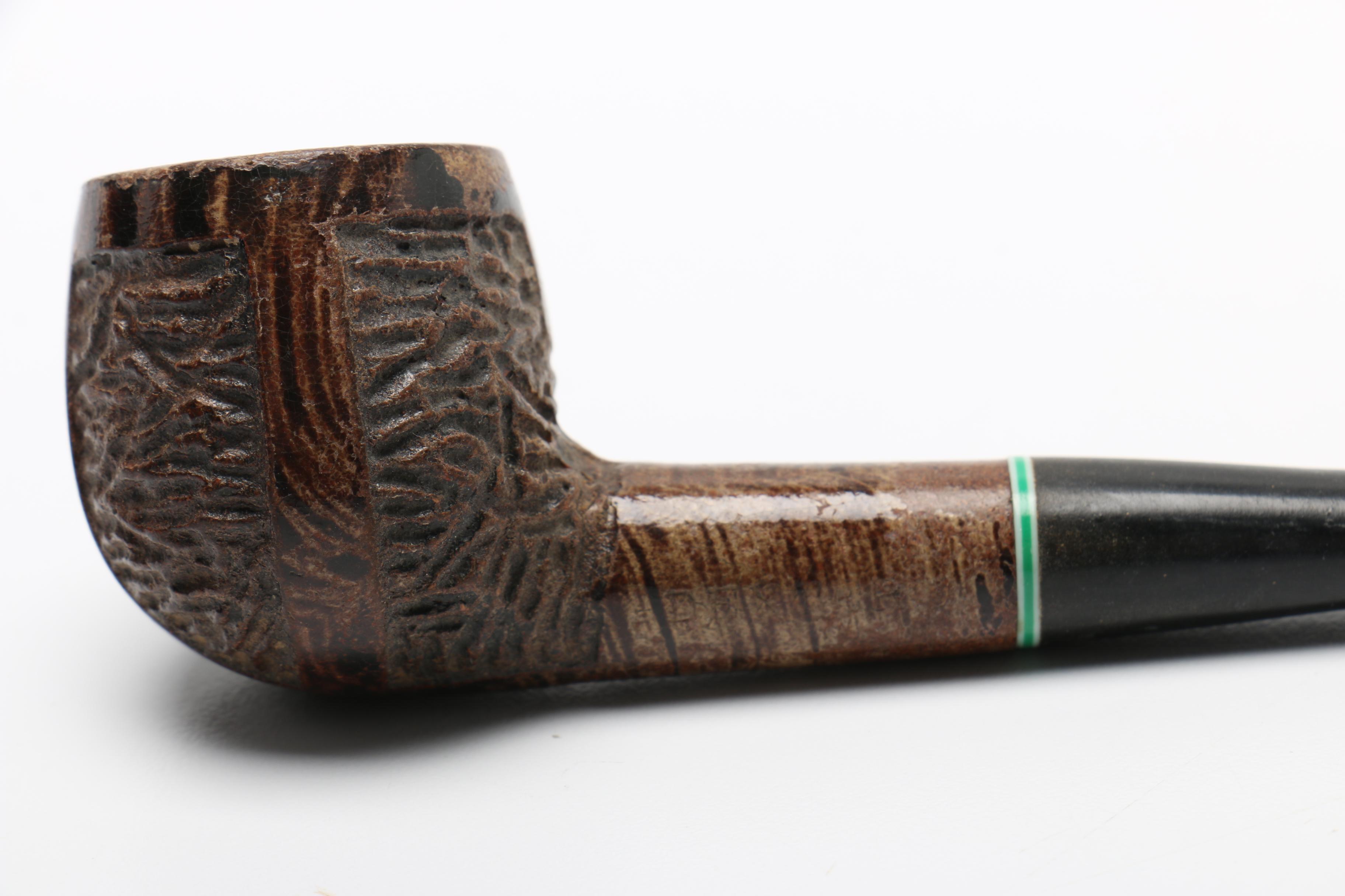 Pipes And Pipe Stand With Jar