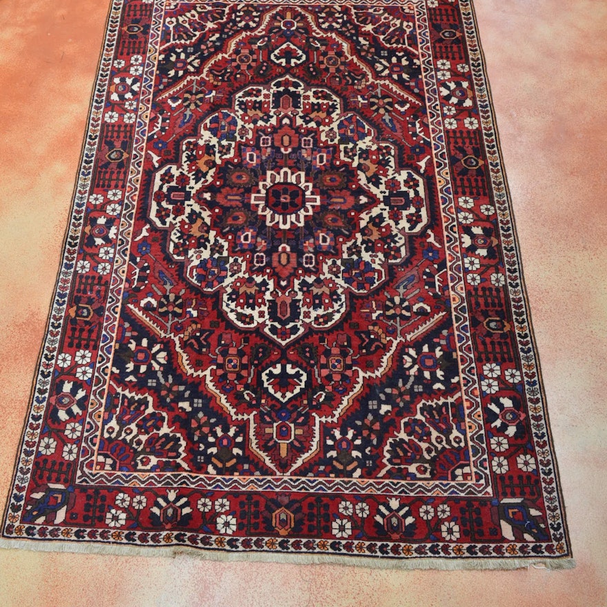 Hand Knotted Bakhtari Area Rug