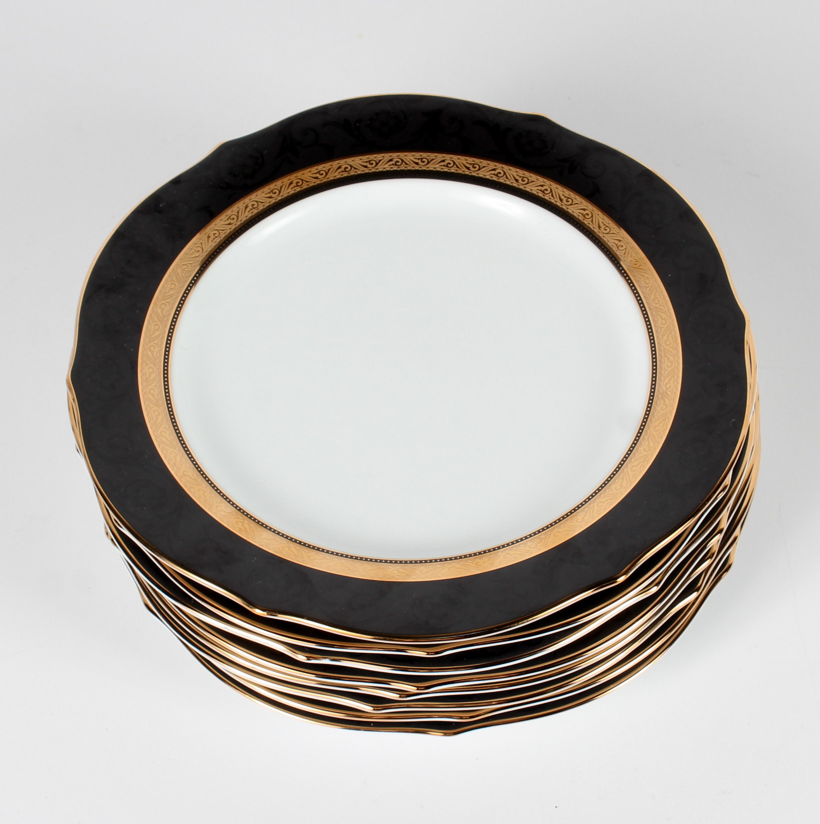 Noritake Plates in "Kingswood Gold"