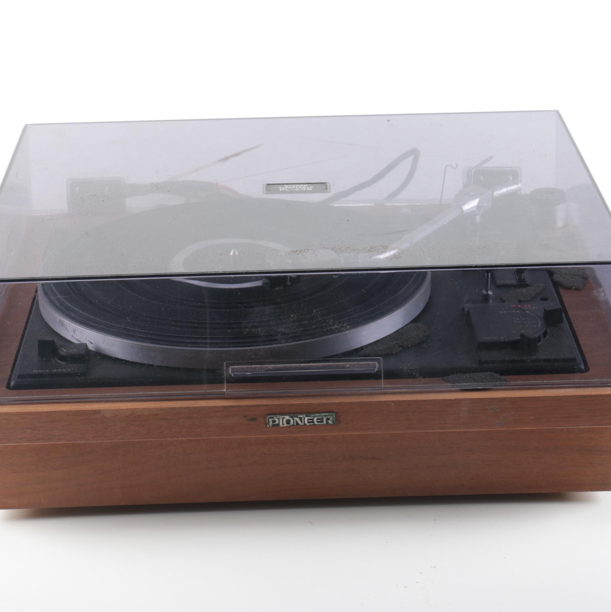 Pioneer Stereo Turntable