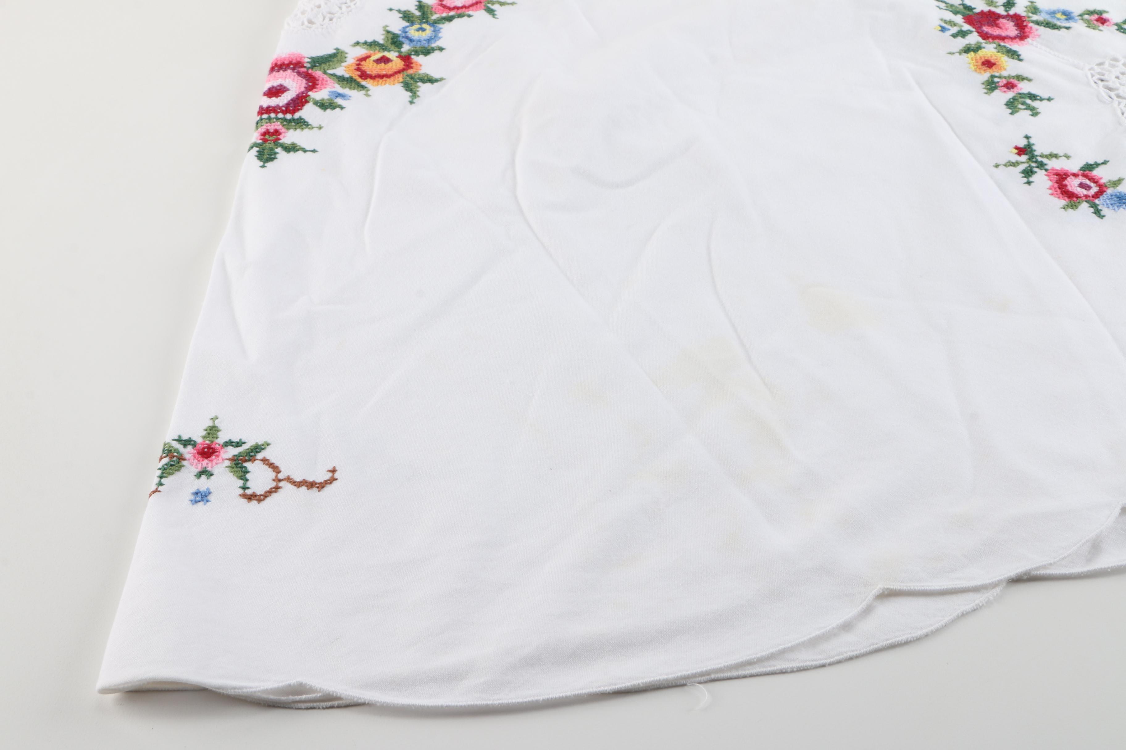 Table Linens With Decorative Needlework