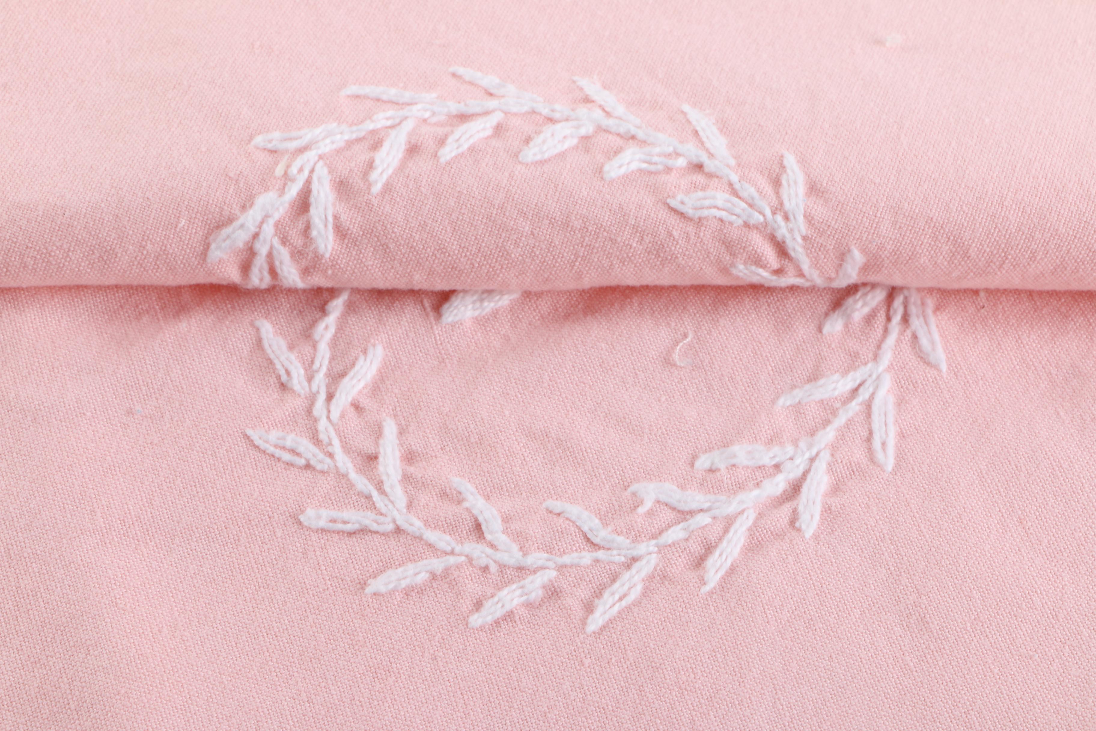 Table Linens With Decorative Needlework