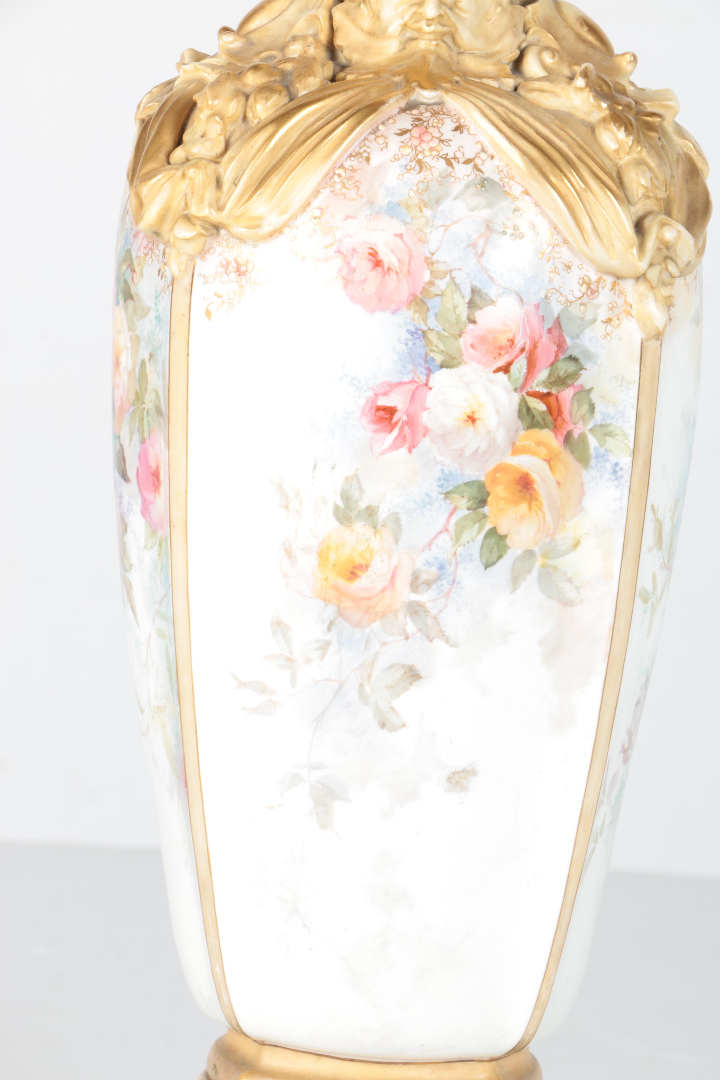 VIntage French Style Porcelain Table Lamp