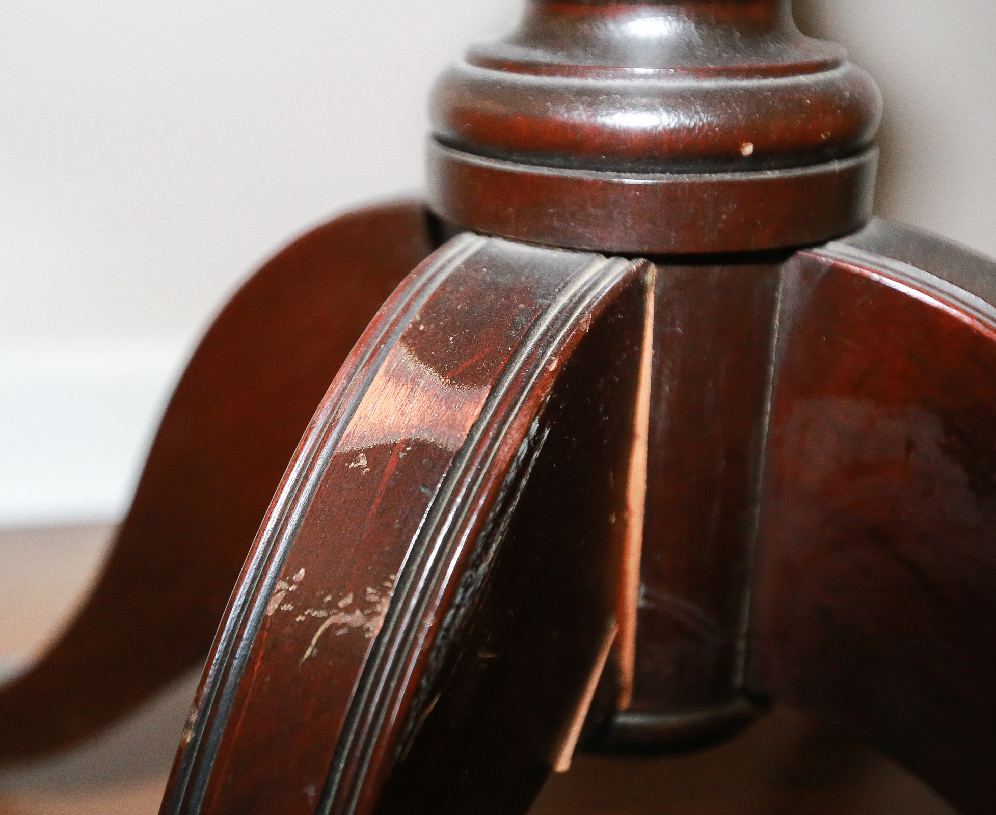 Duncan Phyfe-Style Mahogany Drum Table