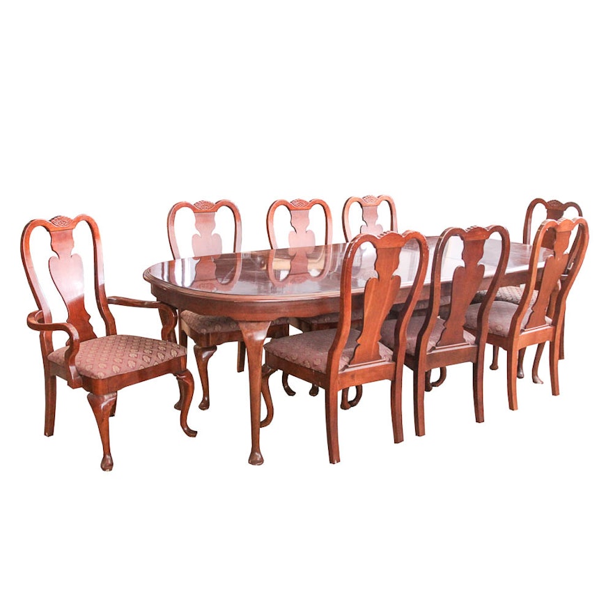 Traditional Wood Dining Table and Chair Set