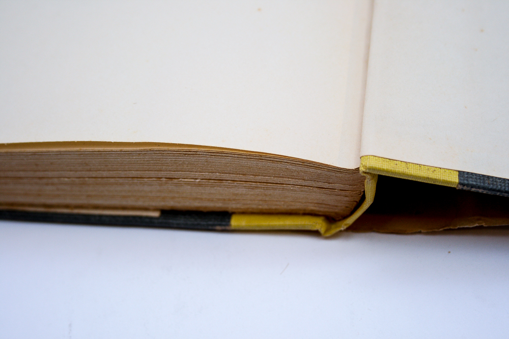 Hardcover Books by Eric Hodgins Featuring "Blandings' Way"