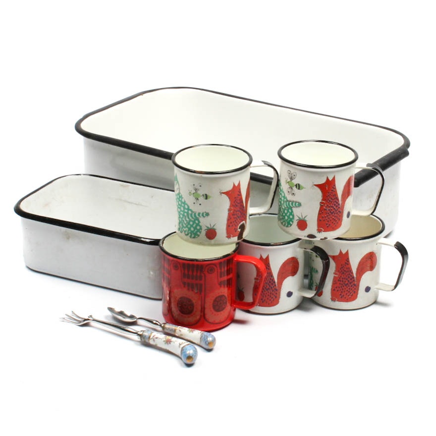 Vintage Enamelware and Utensil Pairing