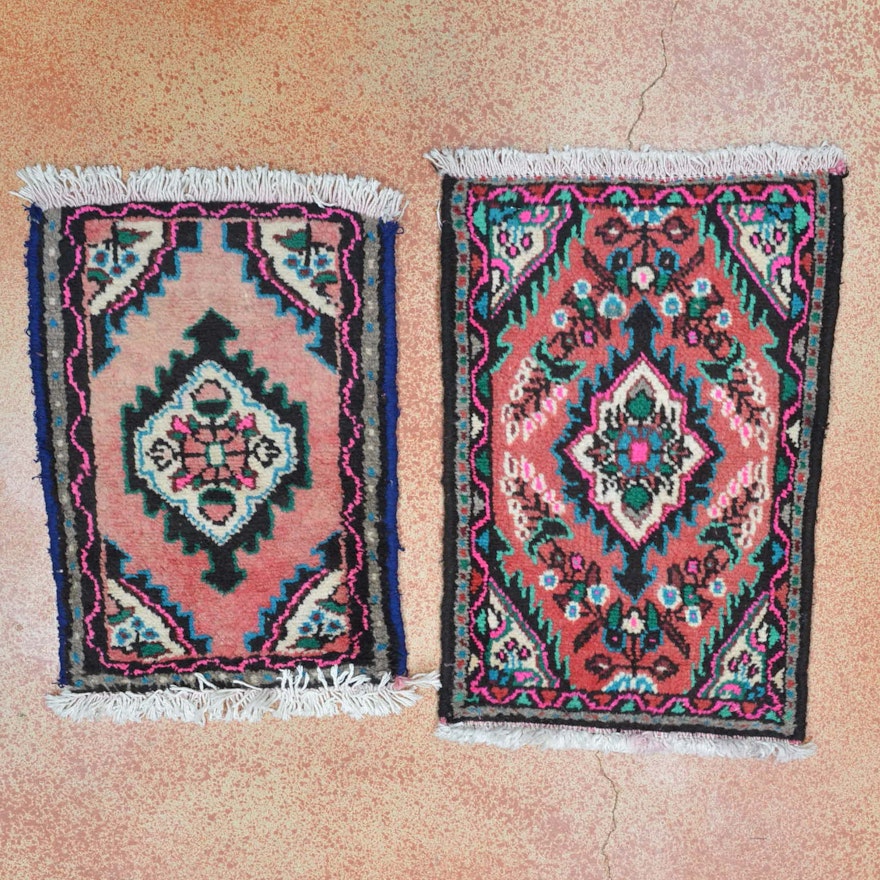 Hand Knotted Hamadan Accent Rugs