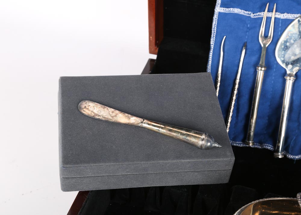 Silver Plate Tableware and Décor Featuring Towle