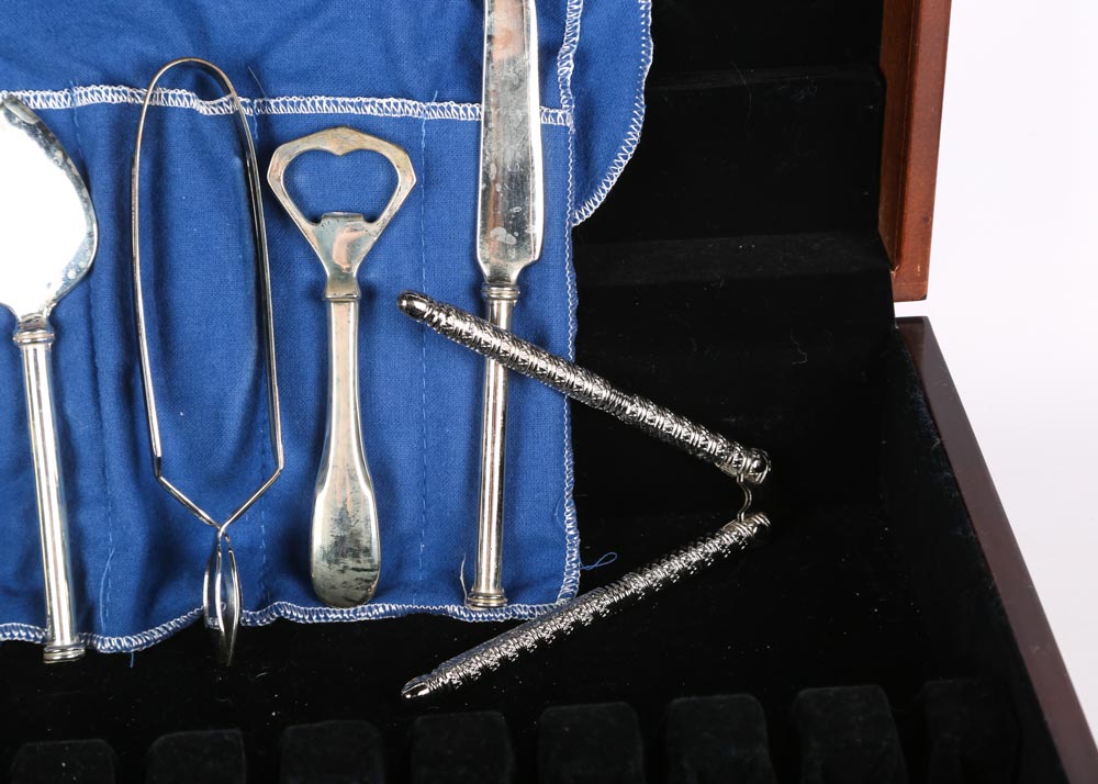 Silver Plate Tableware and Décor Featuring Towle