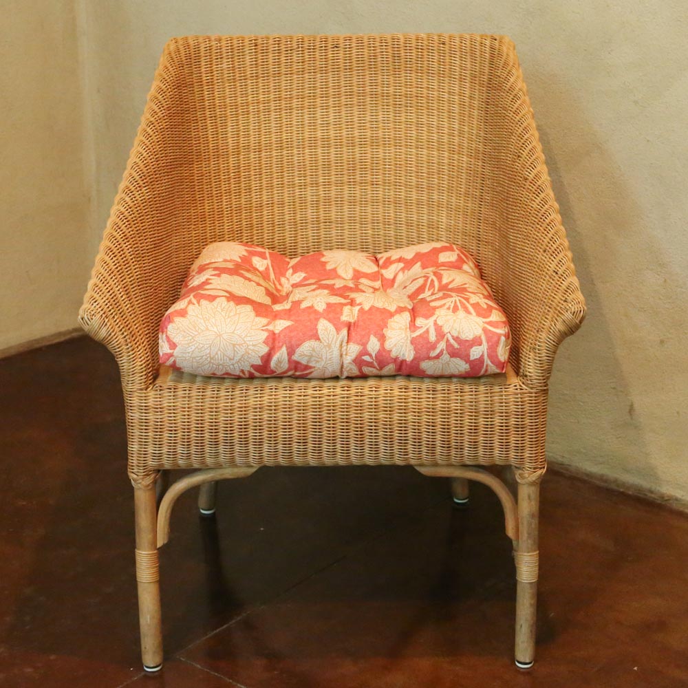 Outdoor Dining Chairs with Cushions