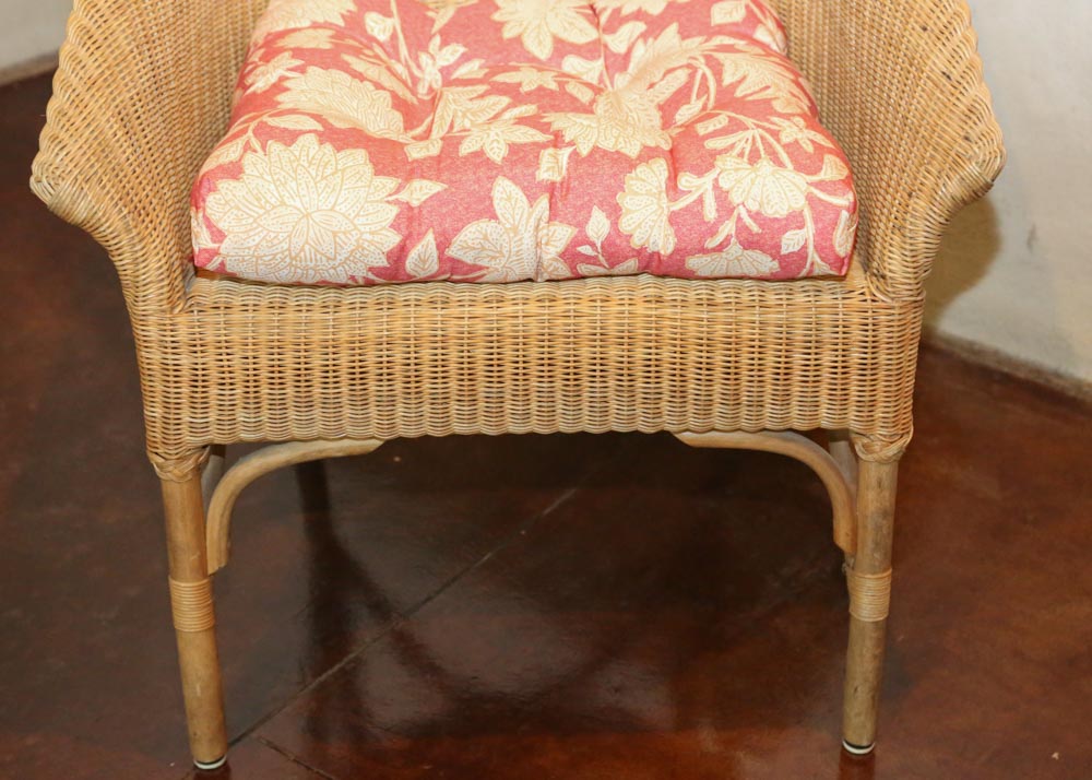 Outdoor Dining Chairs with Cushions