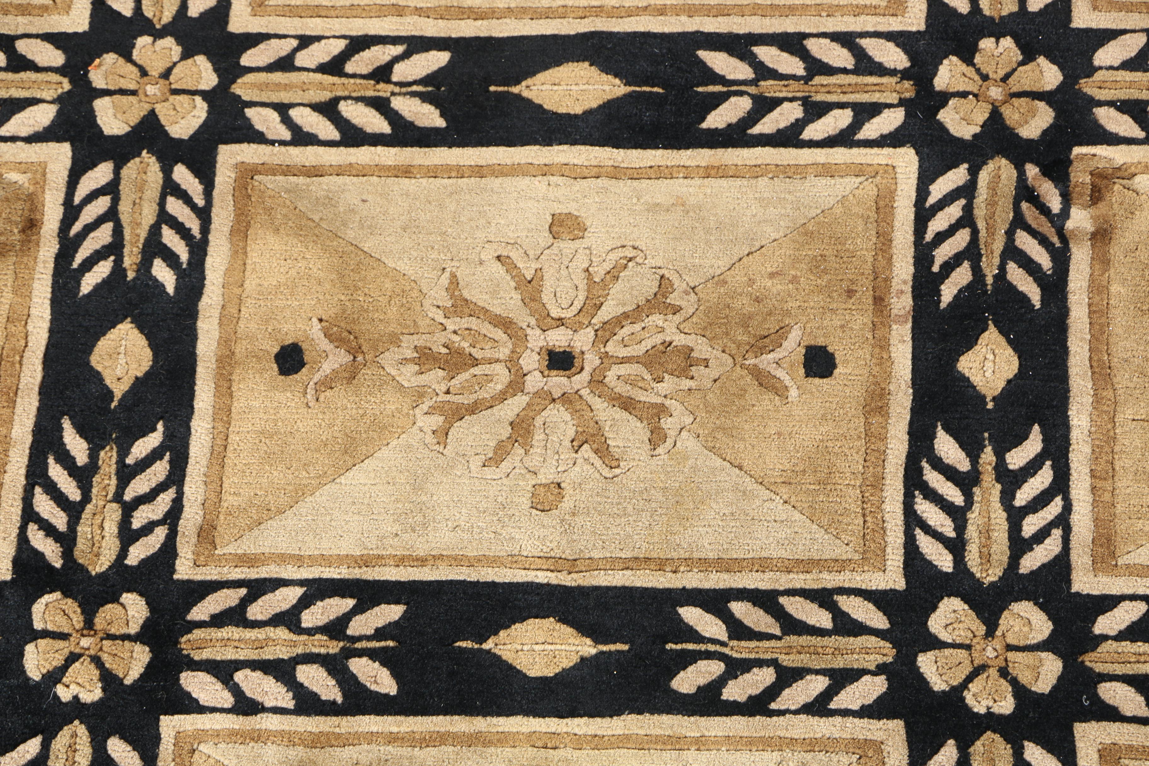 Hand-Knotted Neoclassical Carved Wool Area Rug